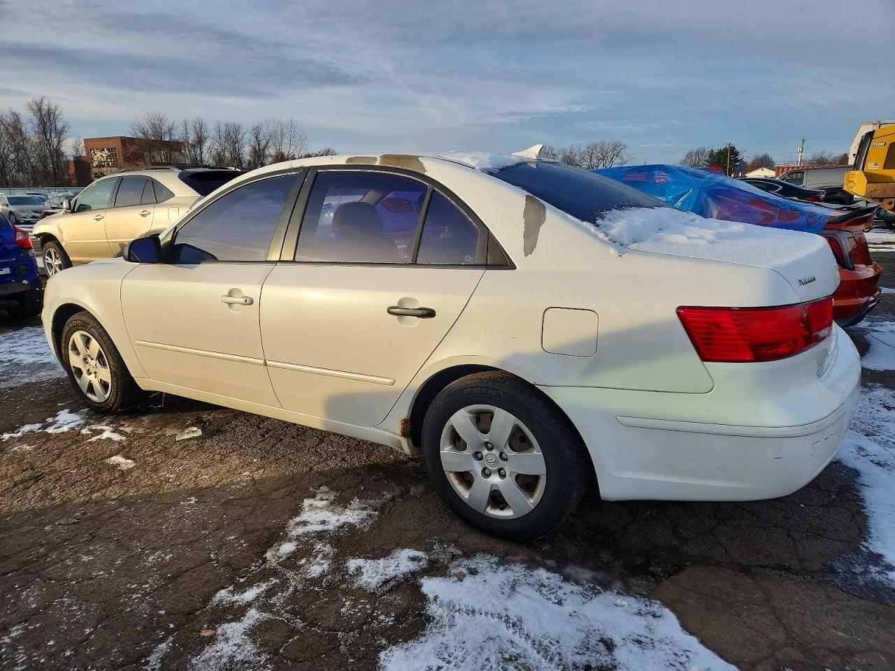 2010 Hyundai Sonata Gls - Image 2