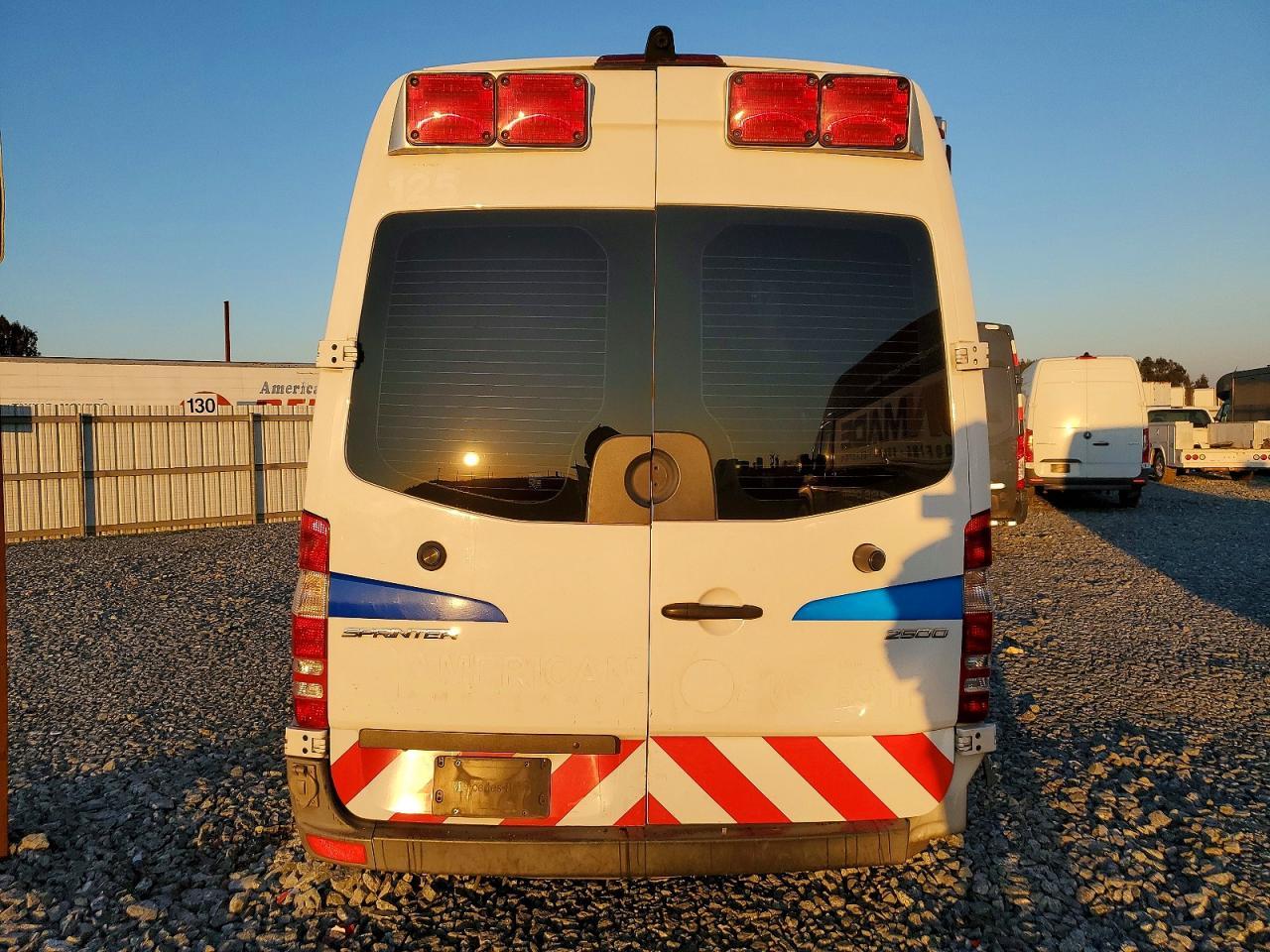 2017 Mercedes Benz Sprinter 2500 Ambulance - Фото 6