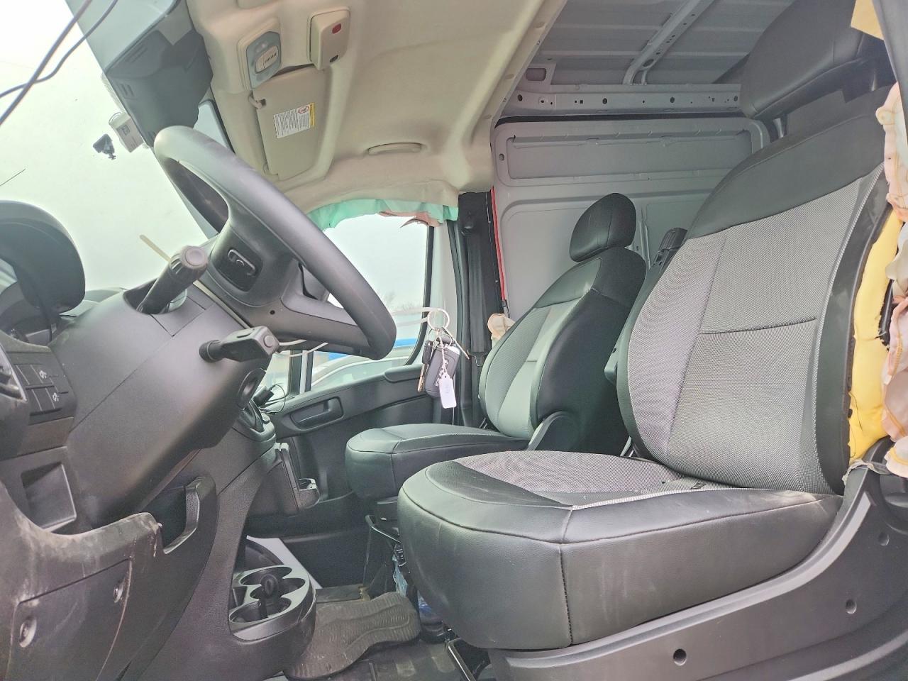 2024 Ram Promaster 3500 Delivery Van - Image 7