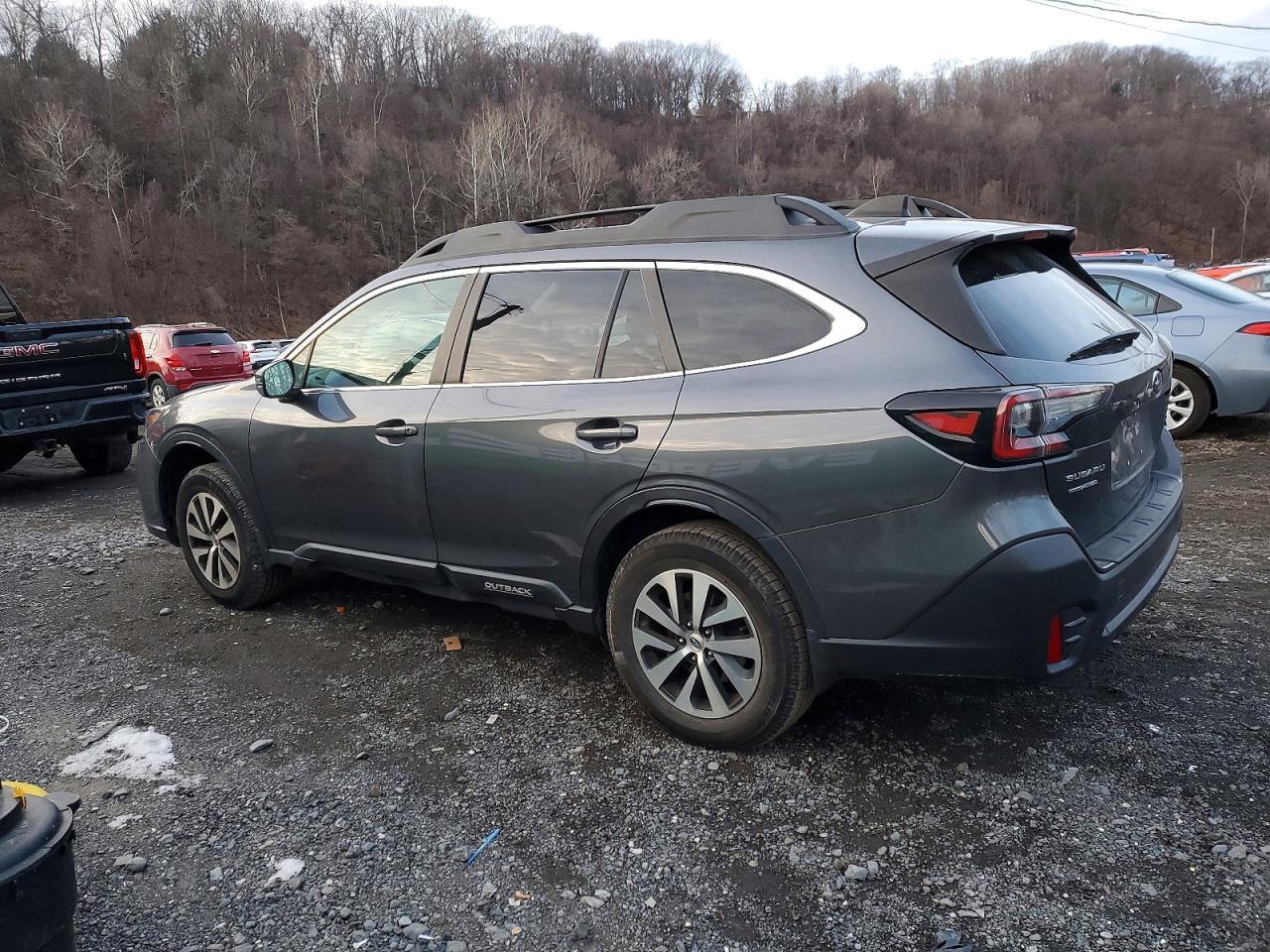 2021 Subaru Outback Premium - Фото 2