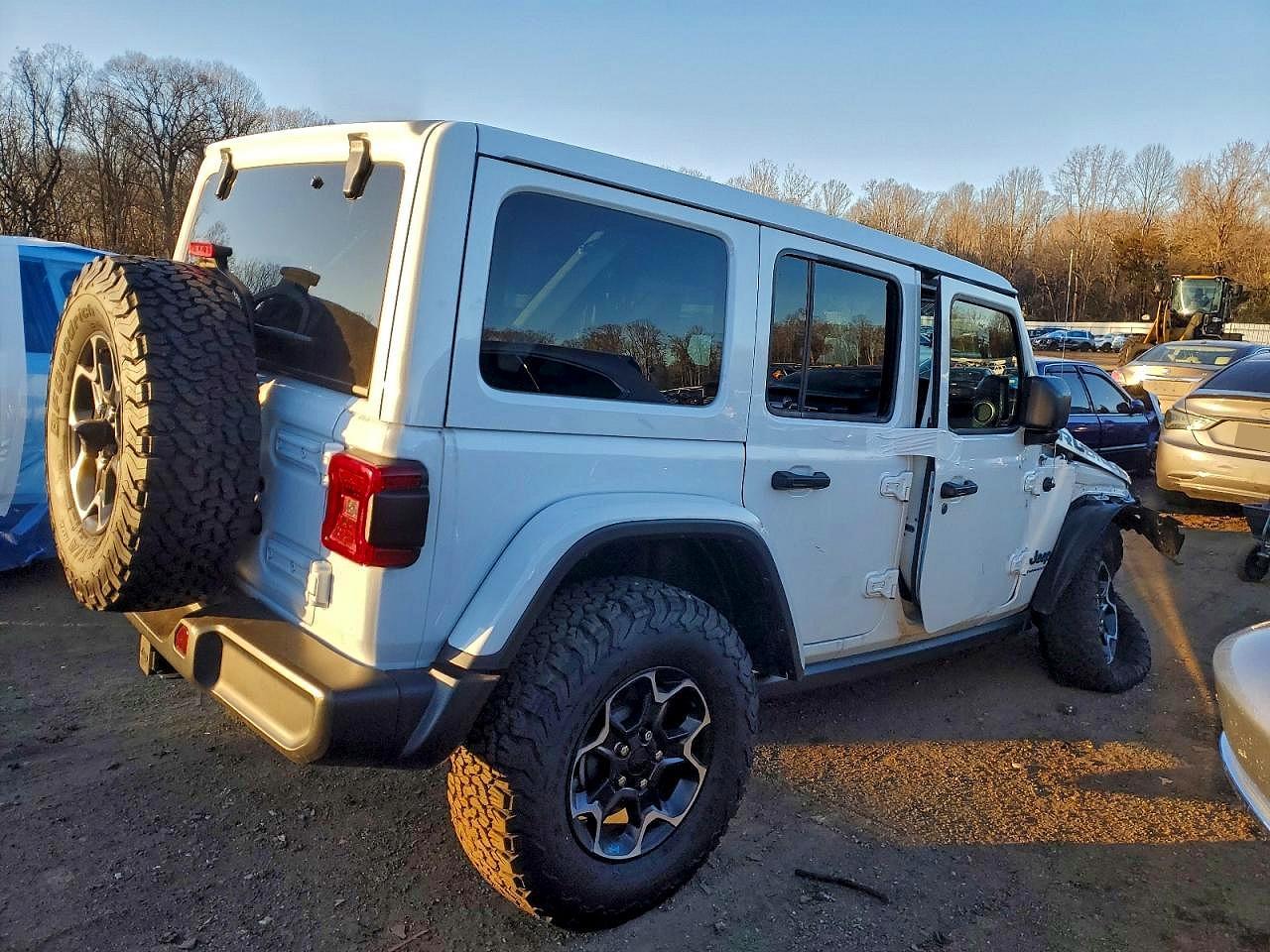2023 Jeep Wrangler Rubicon 4Xe - Фото 3