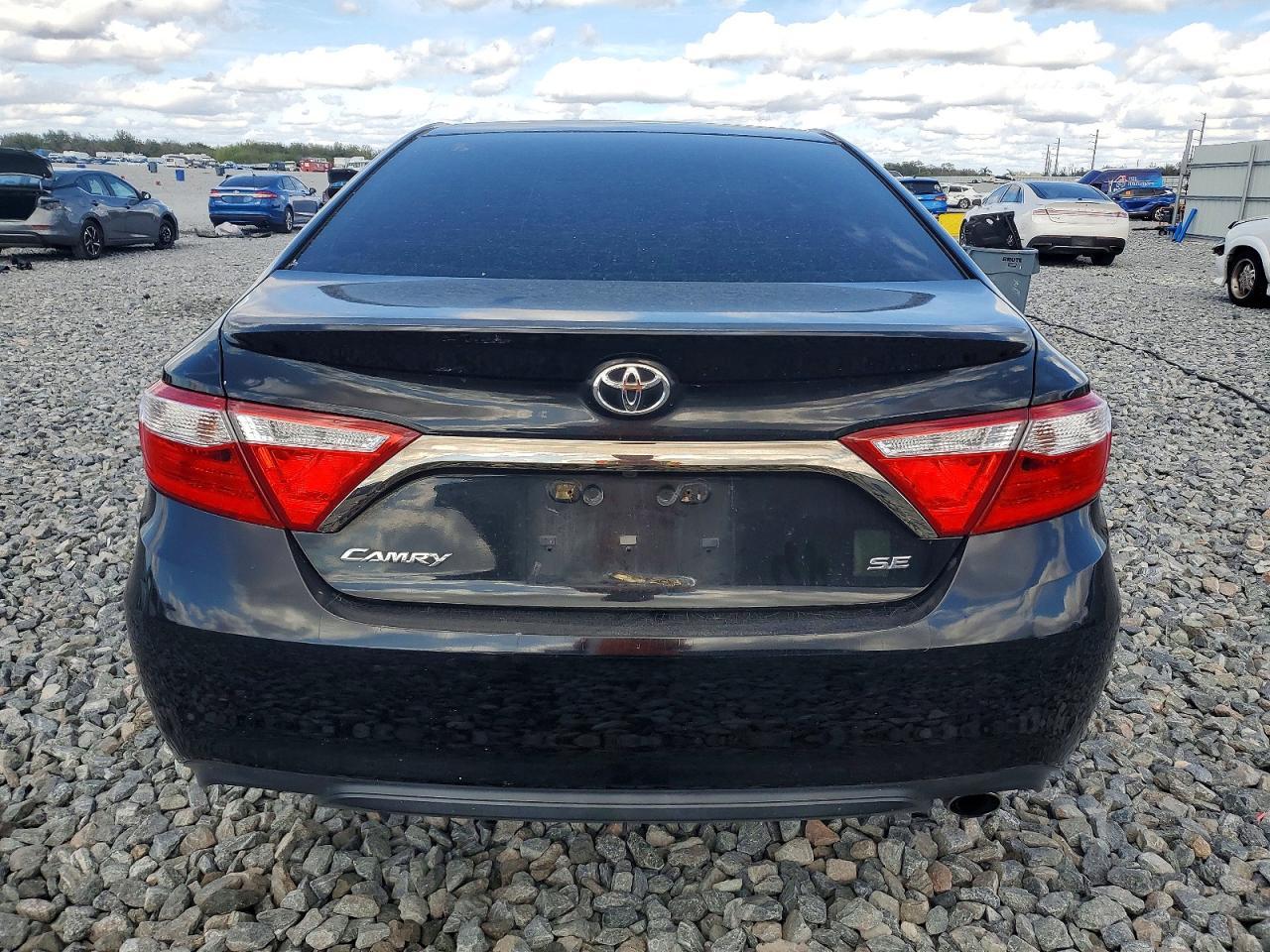 2016 Toyota Camry Le - Image 6