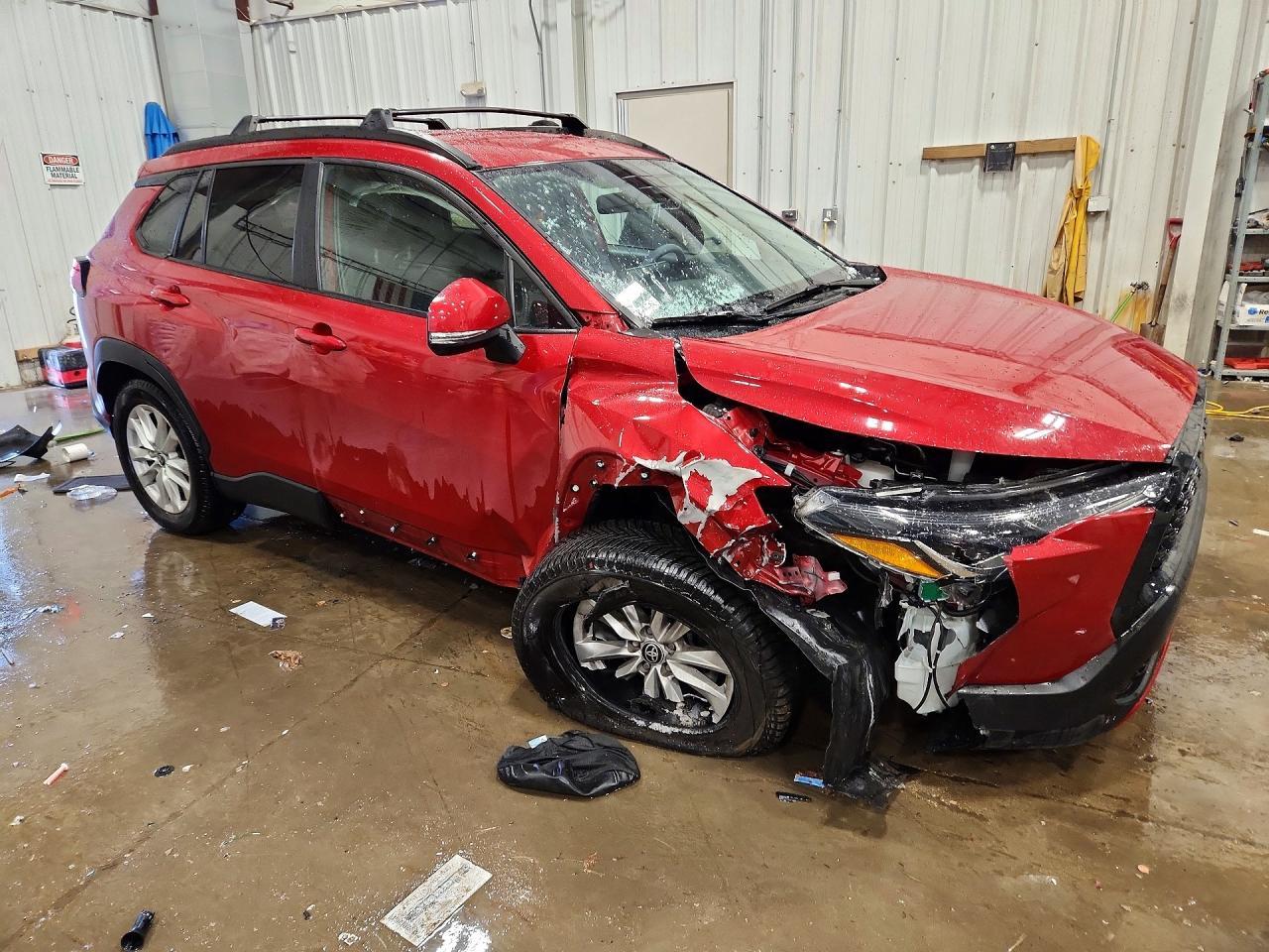 2022 Toyota Corolla Cross Le - Фото 4