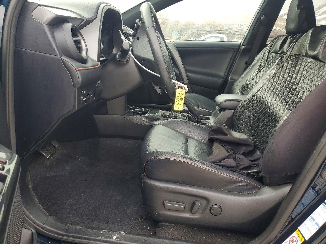 2017 Toyota Rav4 Se - Фото 7