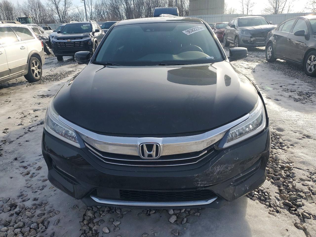 2016 Honda Accord Touring - Фото 5