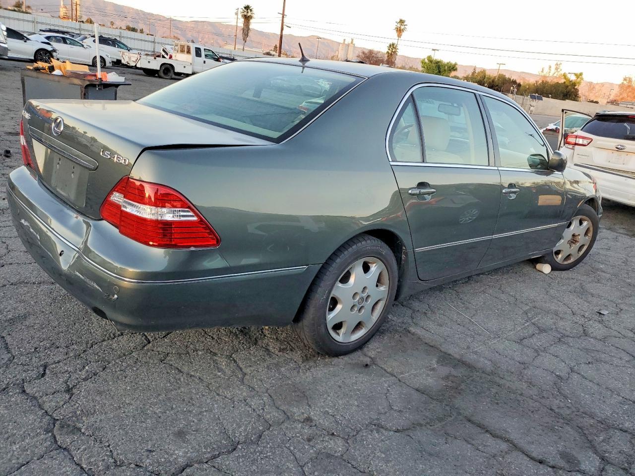 2004 Lexus Ls 430 - Image 3