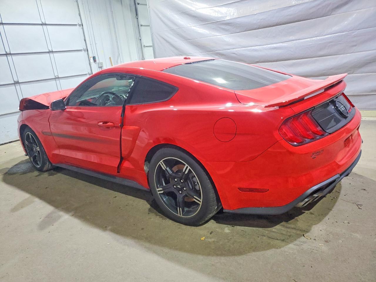 2020 Ford Mustang Gt - Фото 2