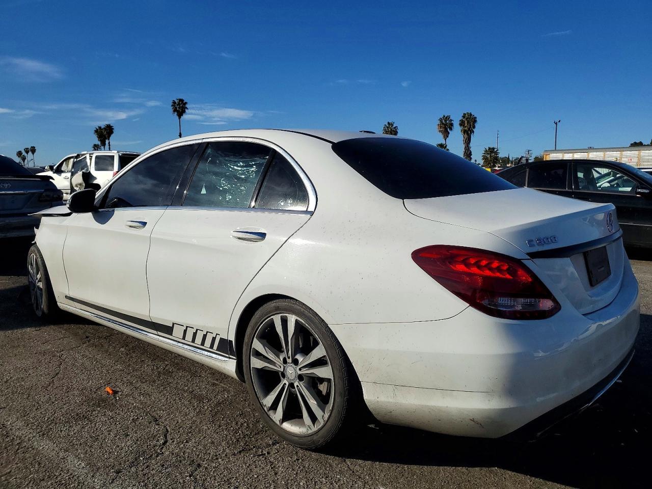 2016 Mercedes-Benz C 300 - Фото 2