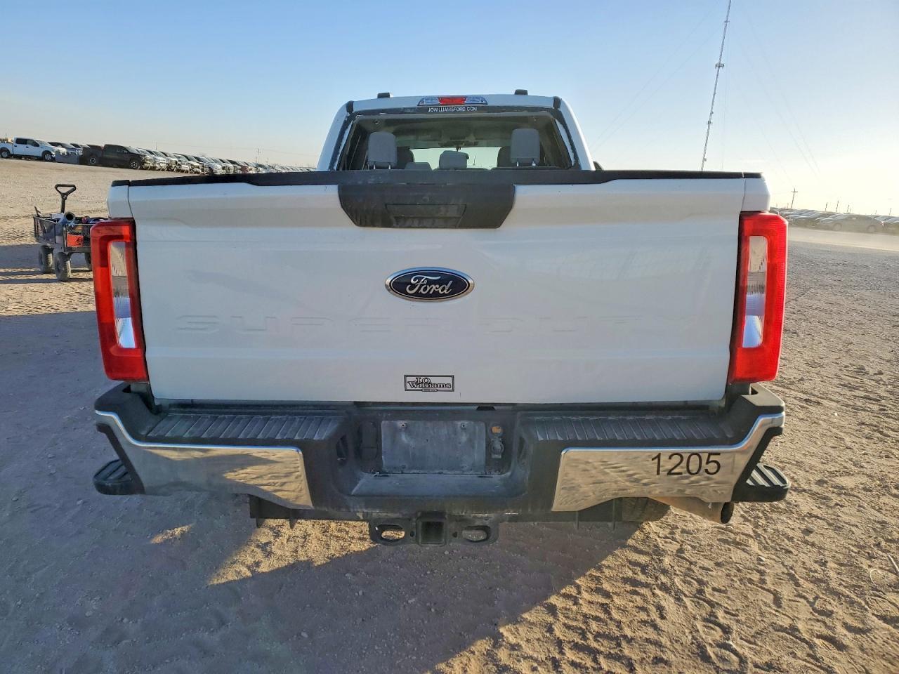 2024 Ford F250 Super Duty - Image 6