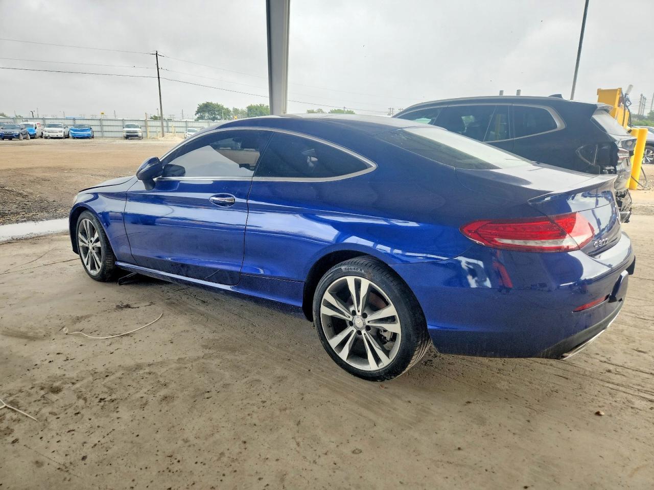 2017 Mercedes-Benz C 300 4Matic - Фото 2