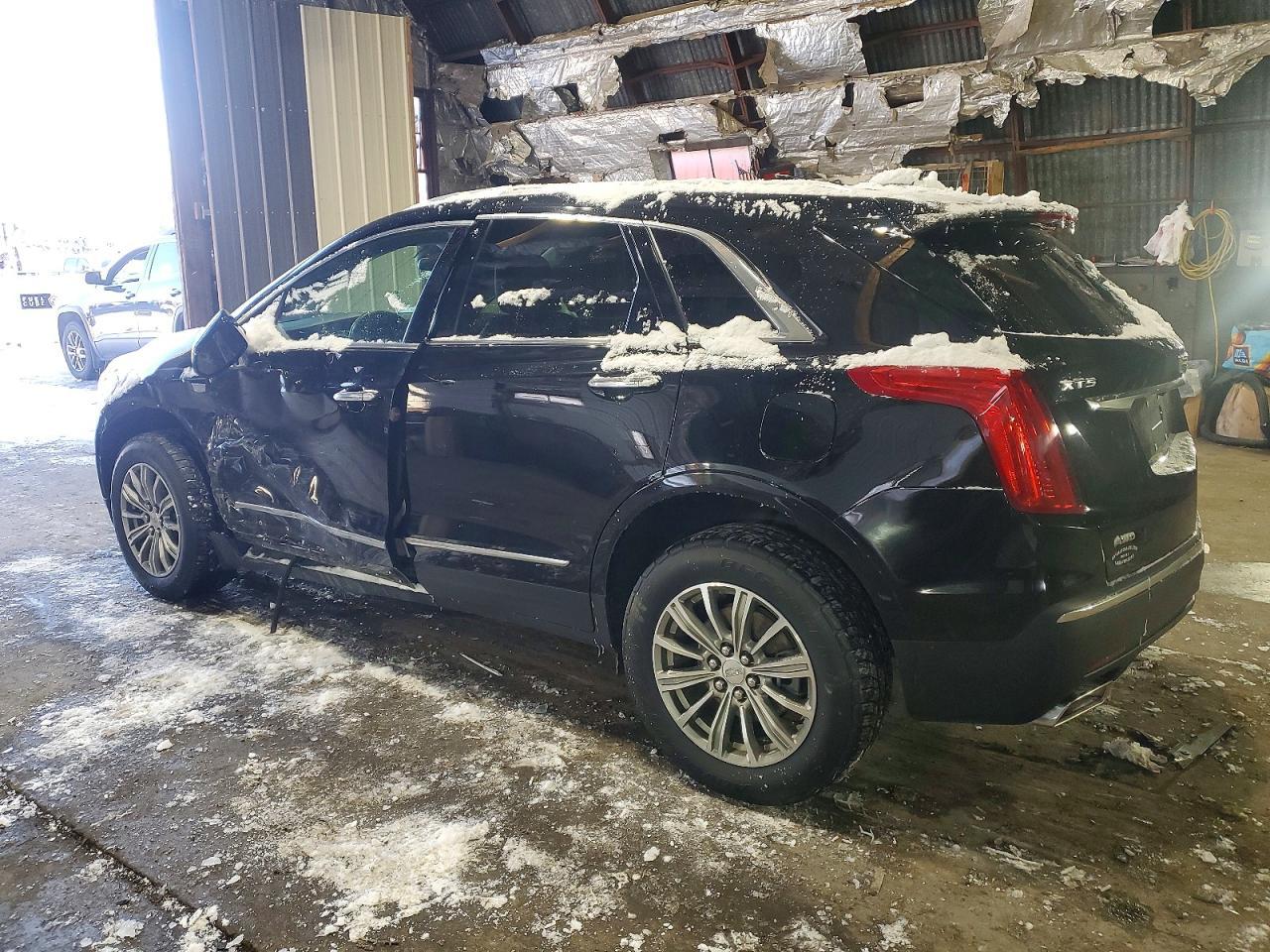 2019 Cadillac Xt5 Luxury - Image 2