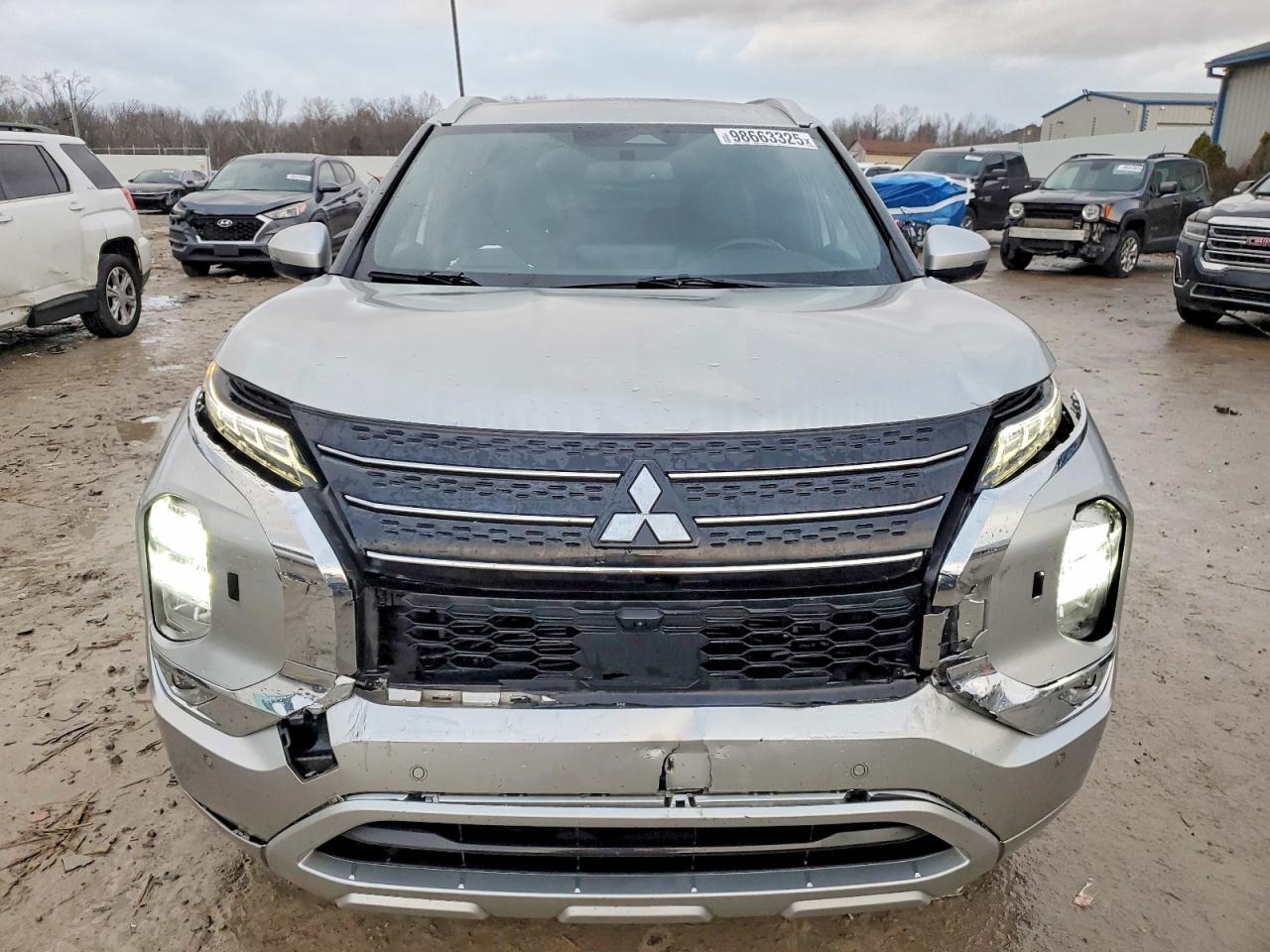 2022 Mitsubishi Outlander Sel/Sel Special Edition - Фото 5