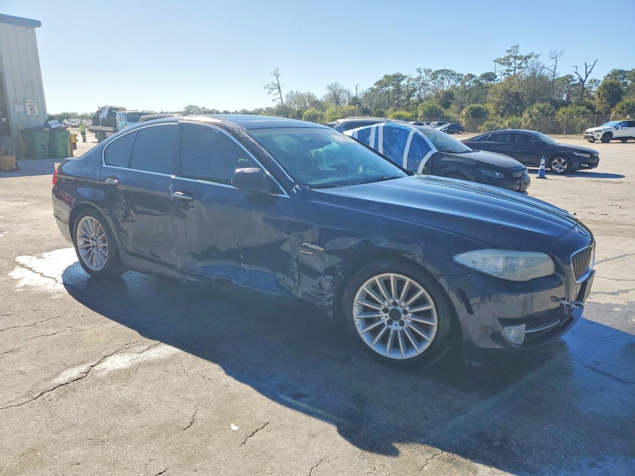 2012 BMW 535 Xi - Image 4