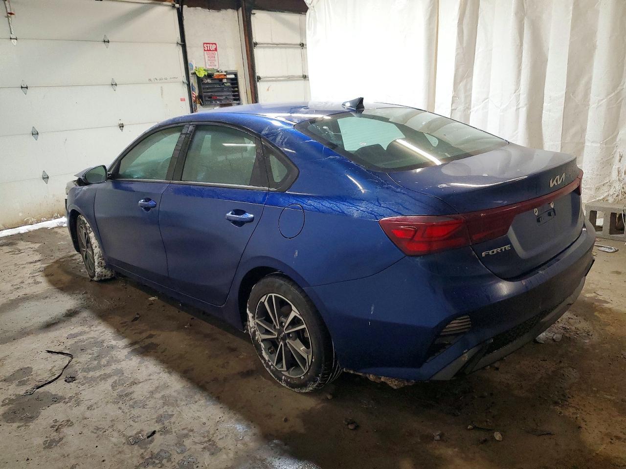 2022 Kia Forte Fe - Фото 2