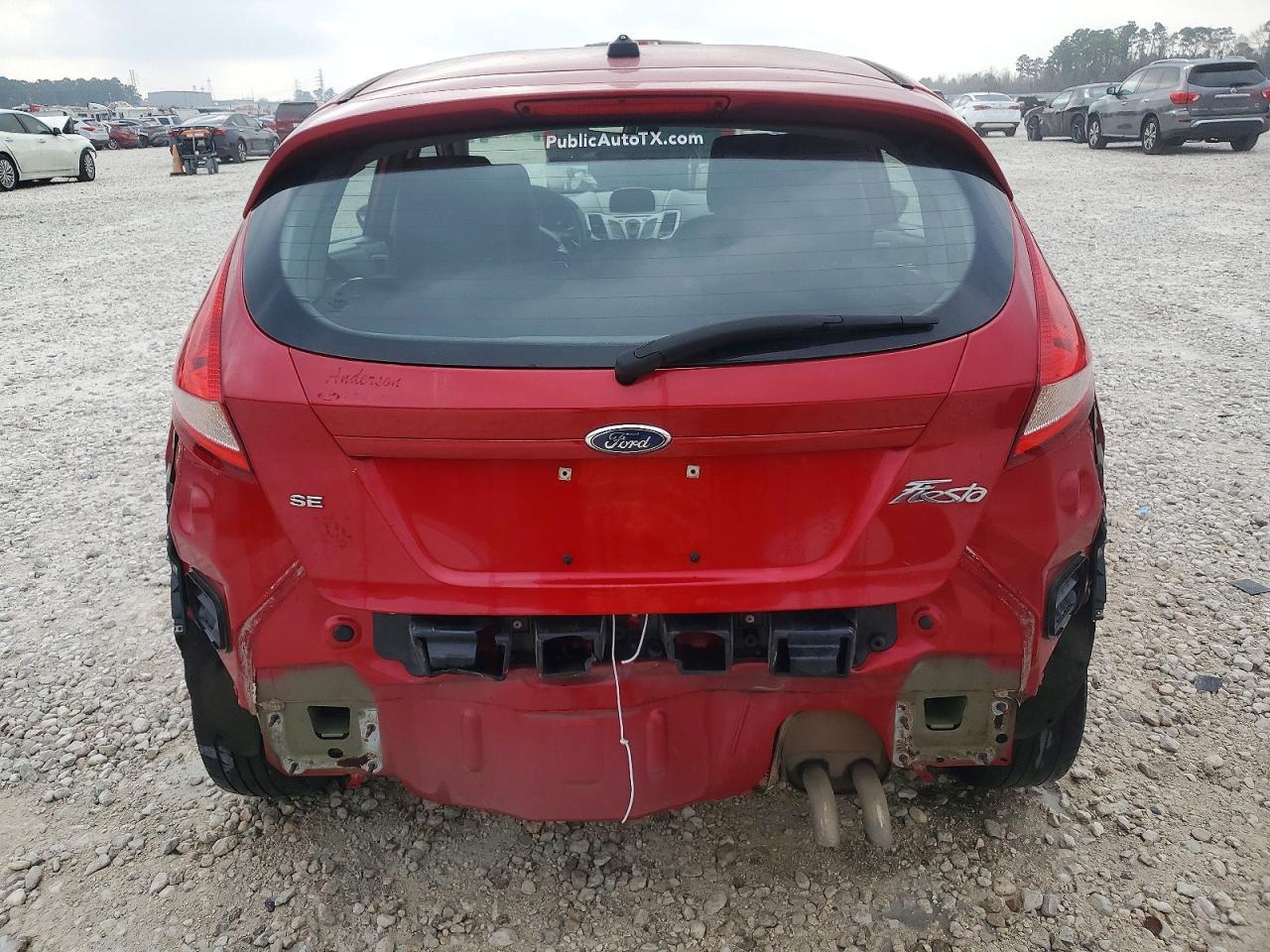 2012 Ford Fiesta Se - Фото 6