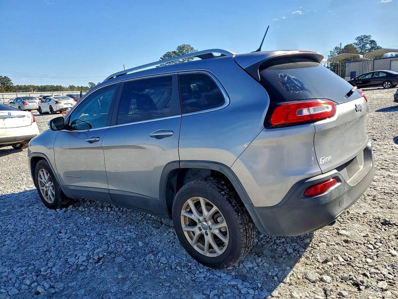 2014 Jeep Cherokee Latitude - Фото 2