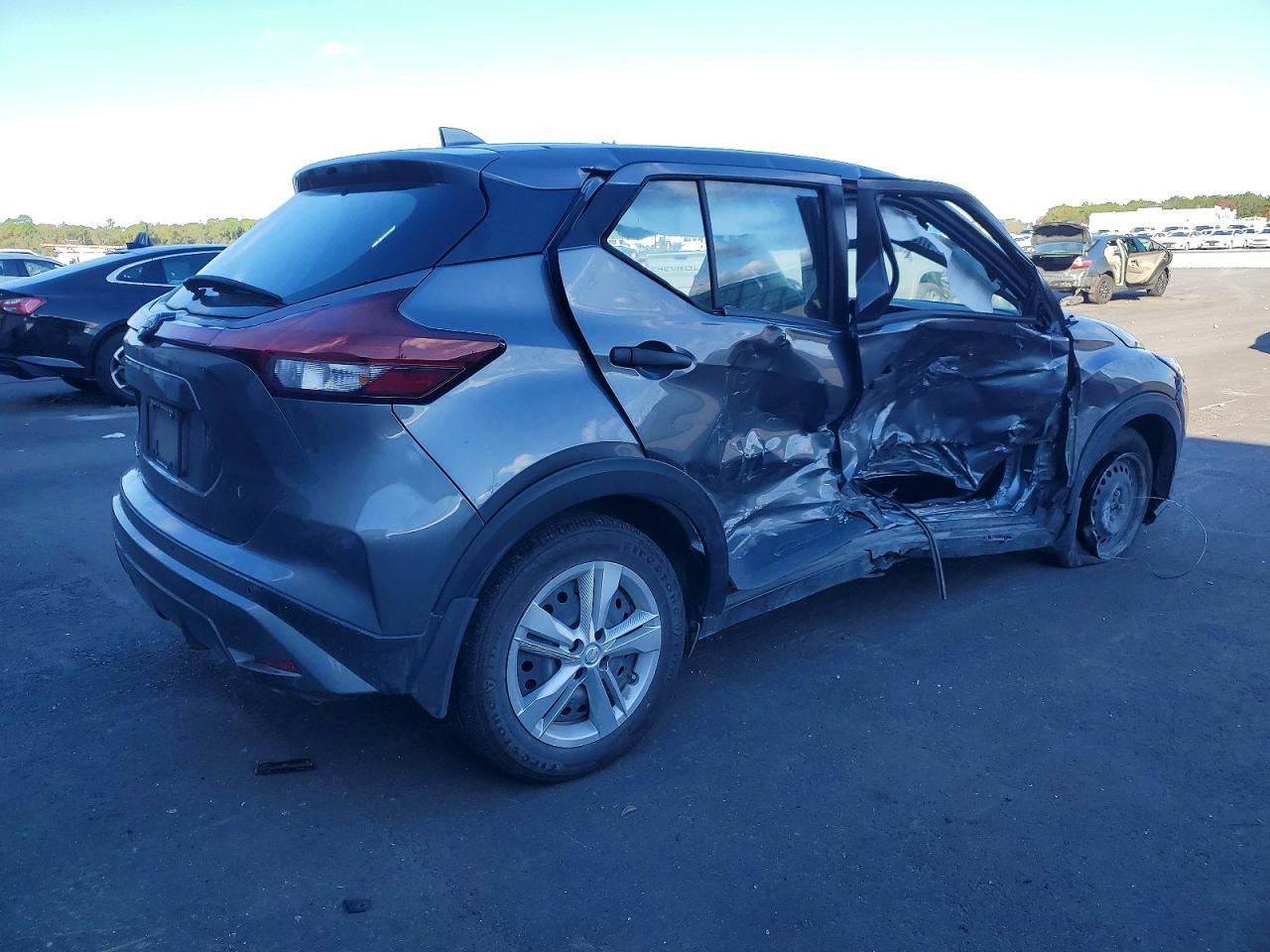 2024 Nissan Kicks S - Фото 3