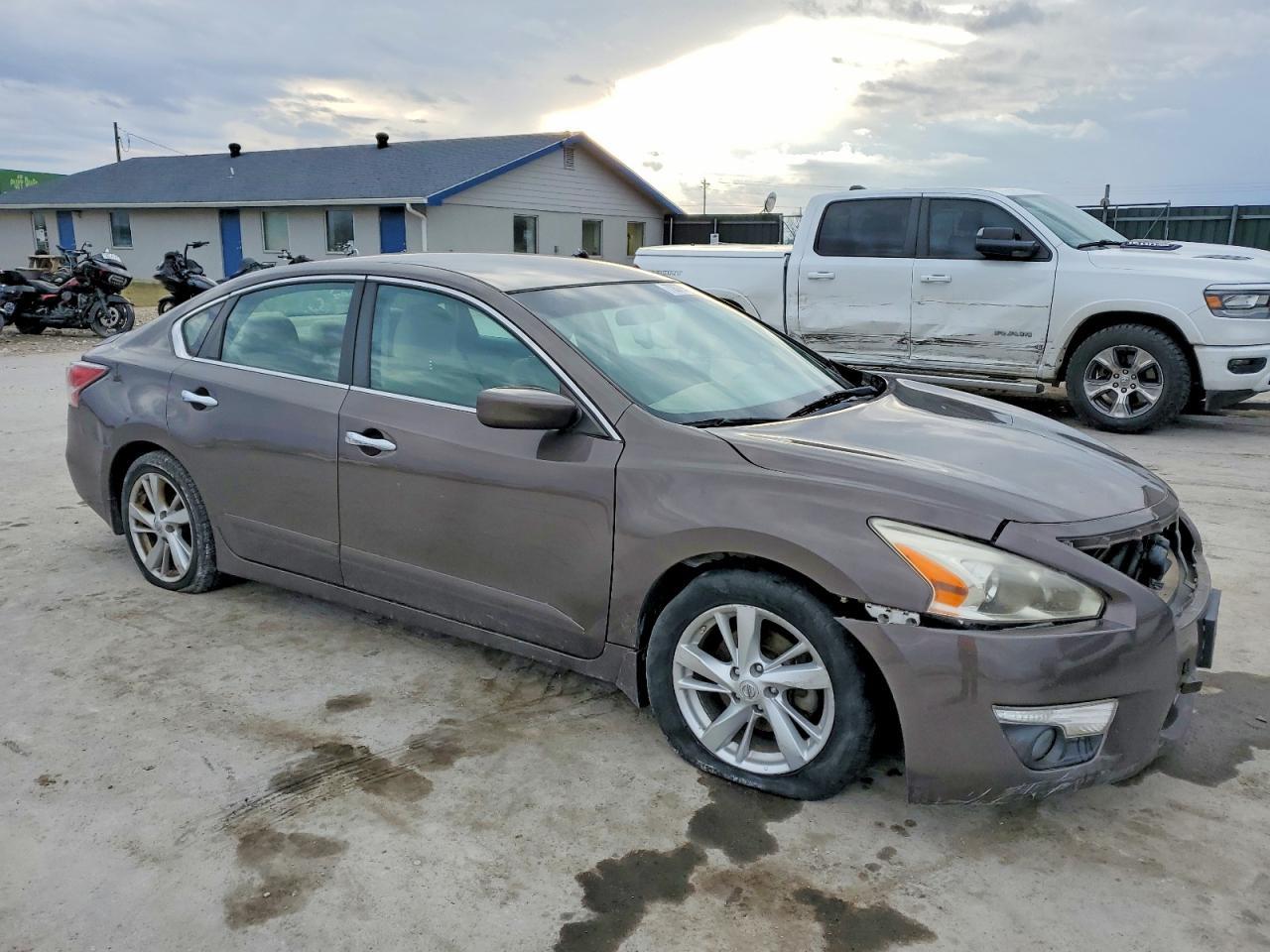 2015 Nissan Altima - Image 4