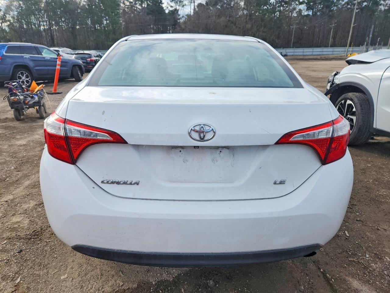 2015 Toyota Corolla L - Фото 6