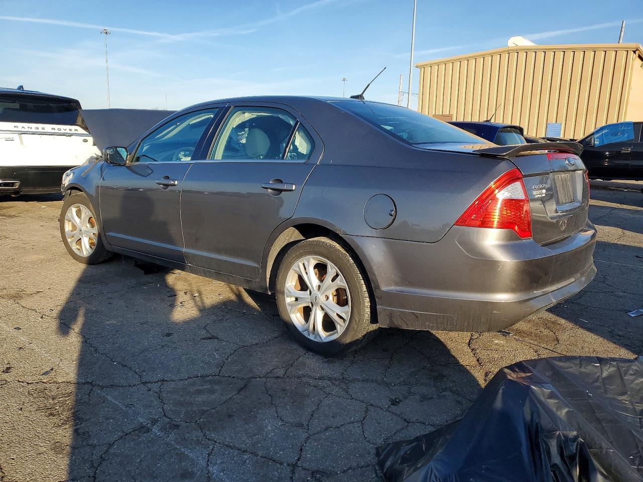 2012 Ford Fusion Se - Image 2