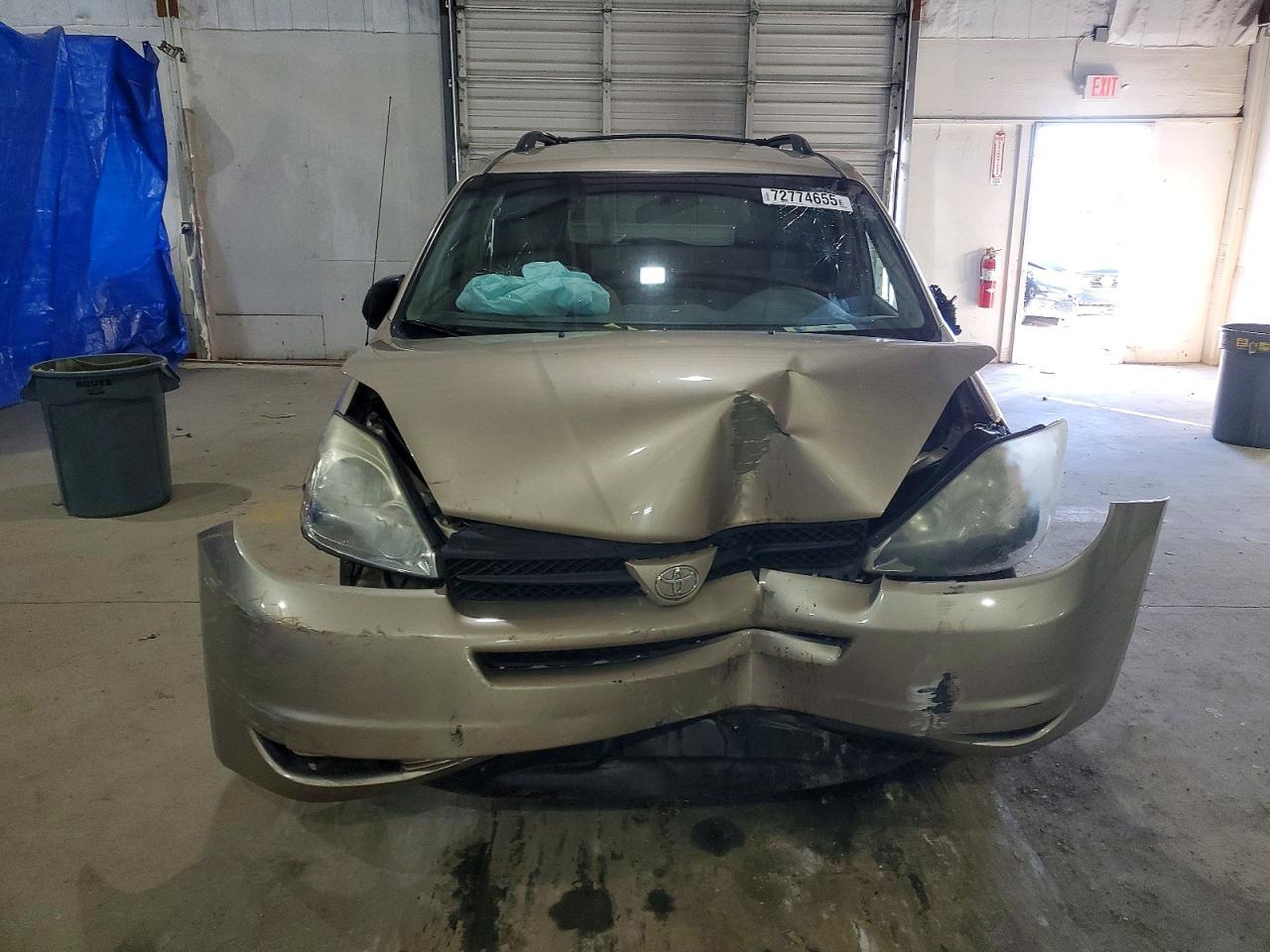 2004 Toyota Sienna Le - Фото 5