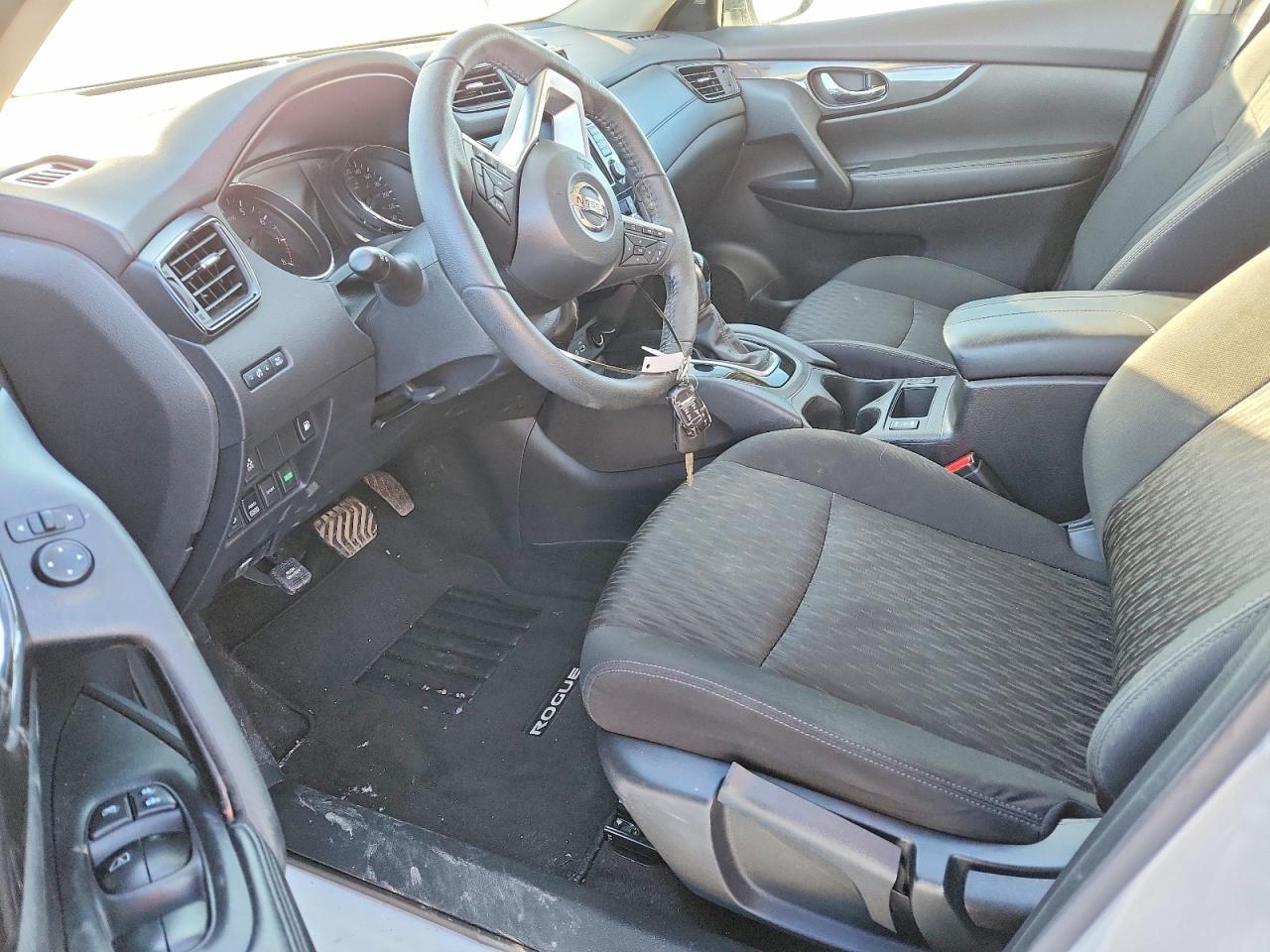 2020 Nissan Rogue S - Фото 7