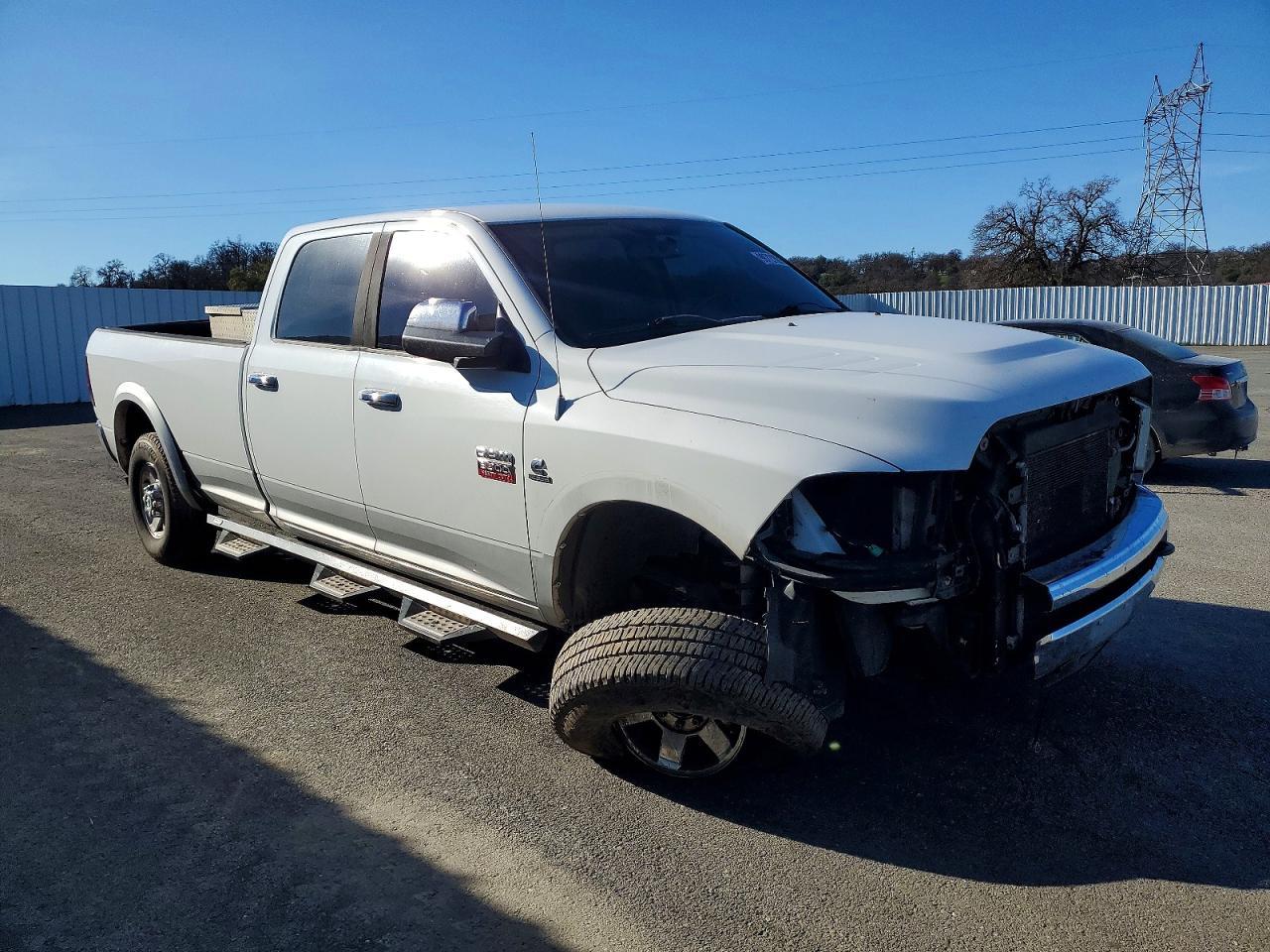 2012 Dodge Ram 3500 Laramie - Image 4