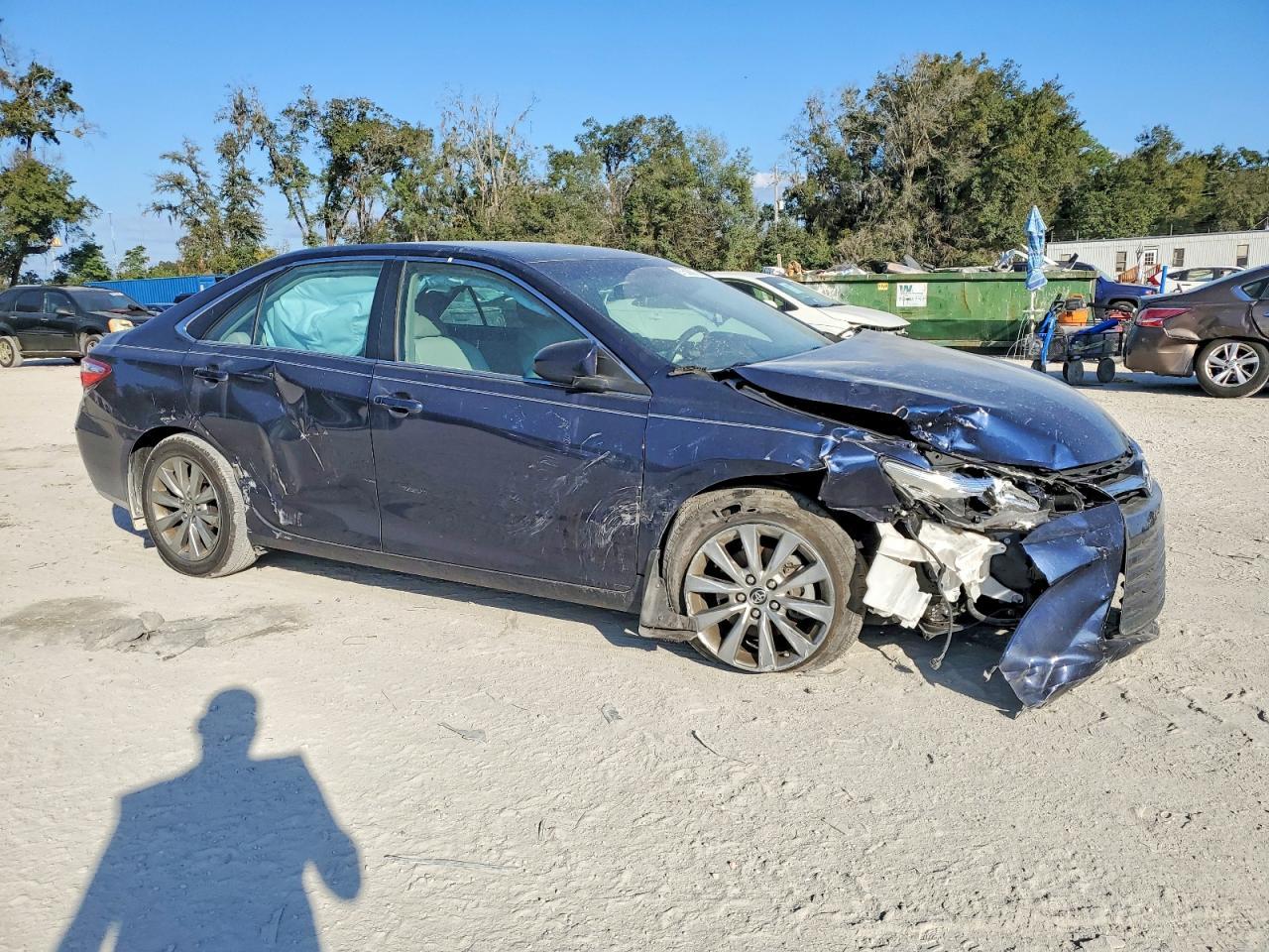 2015 Toyota Camry Le - Фото 4