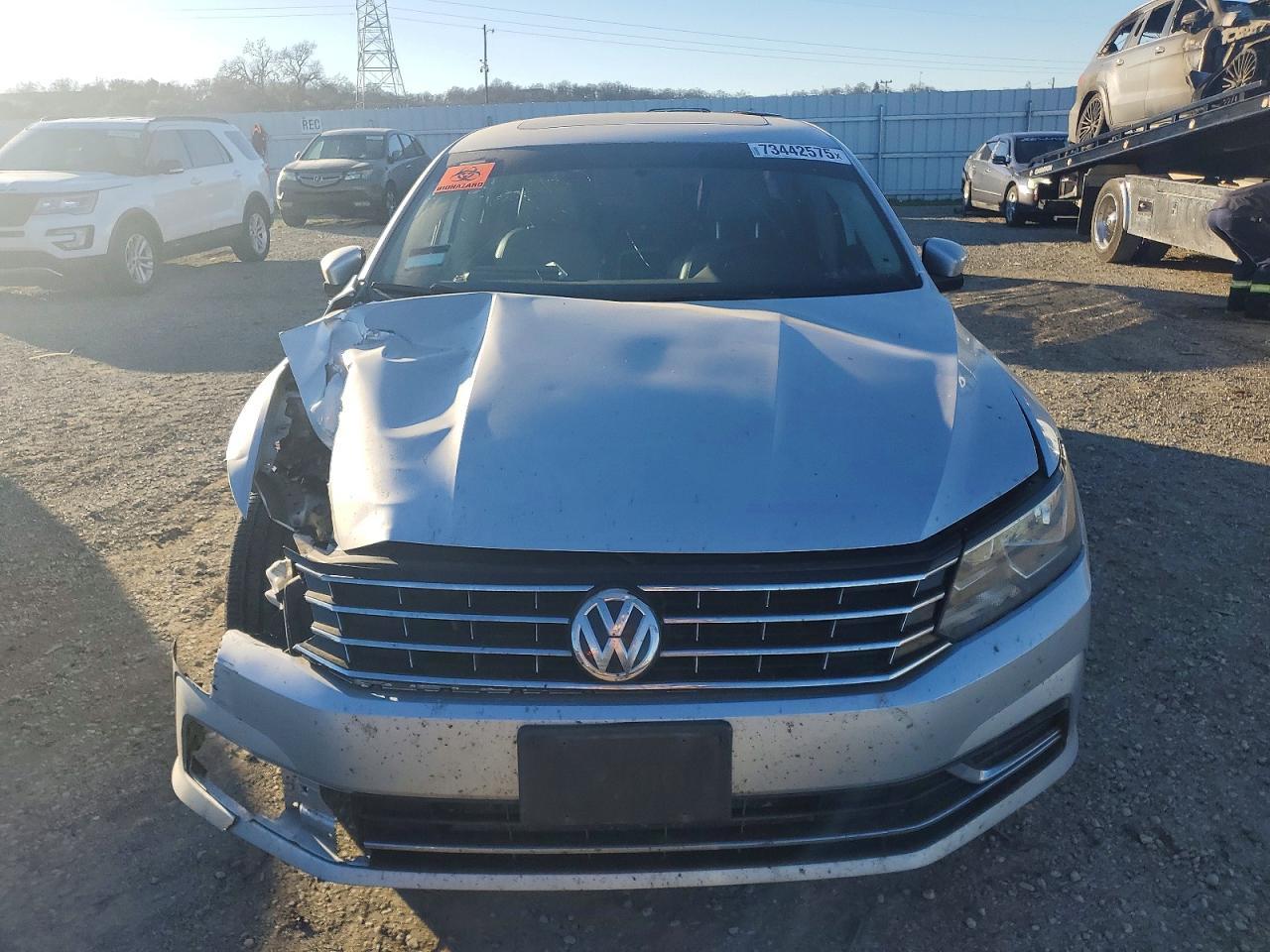 2016 Volkswagen Passat Se - Фото 5