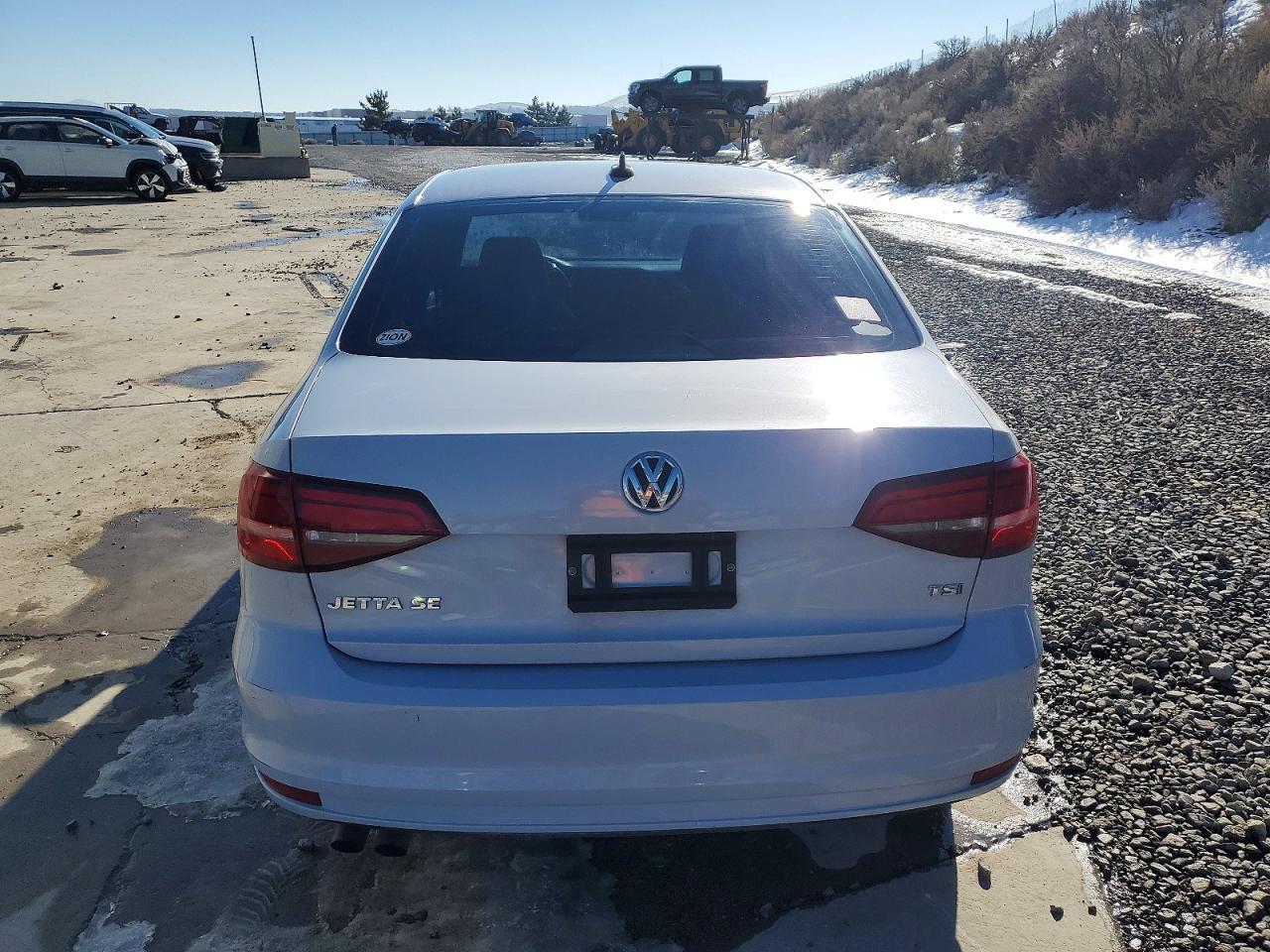 2017 Volkswagen Jetta Se - Image 6