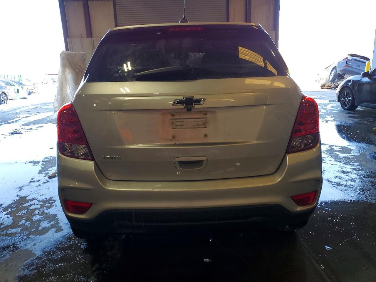 2018 Chevrolet Trax Ls - Image 6