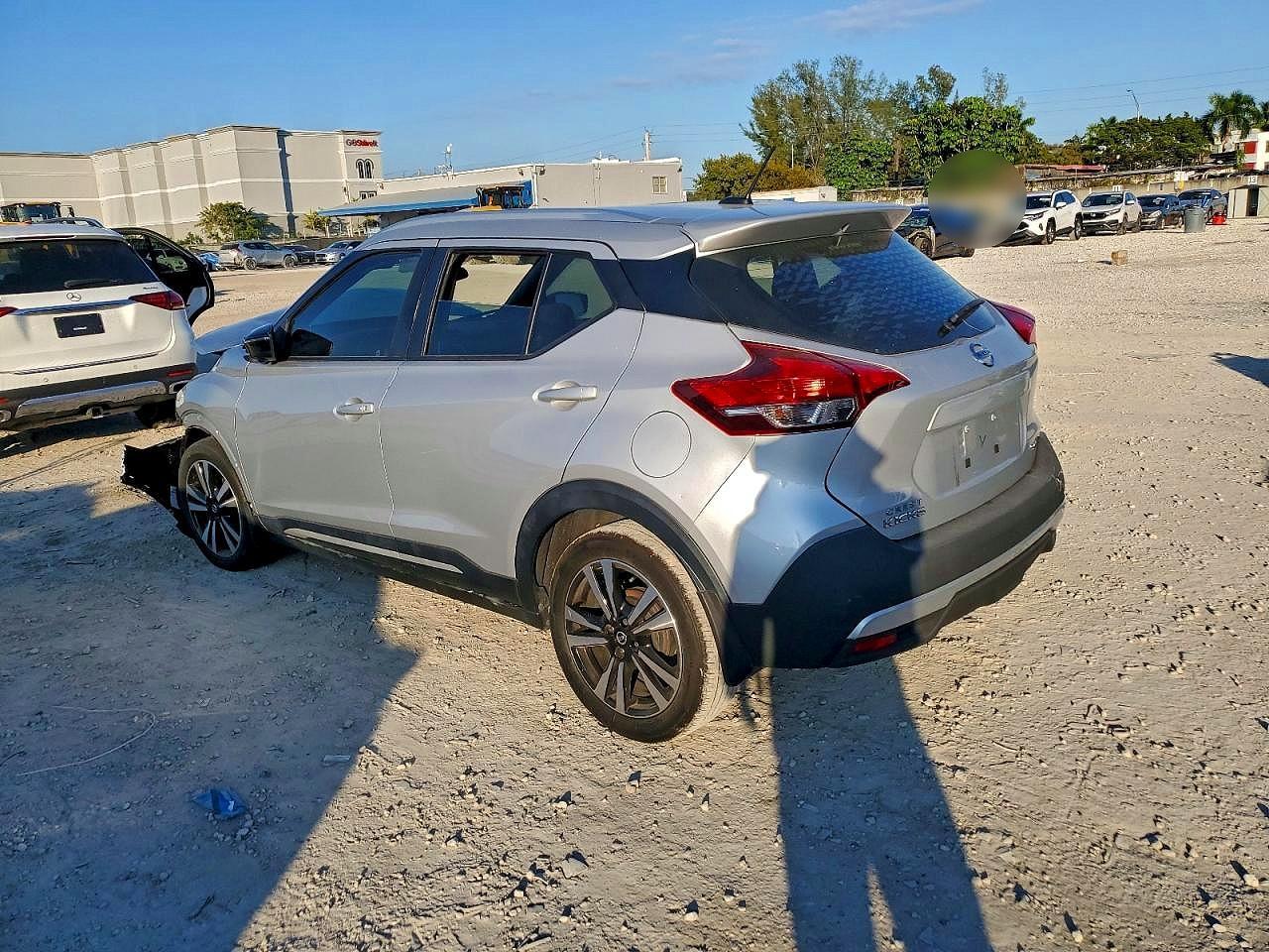 2019 Nissan Kicks S - Фото 2