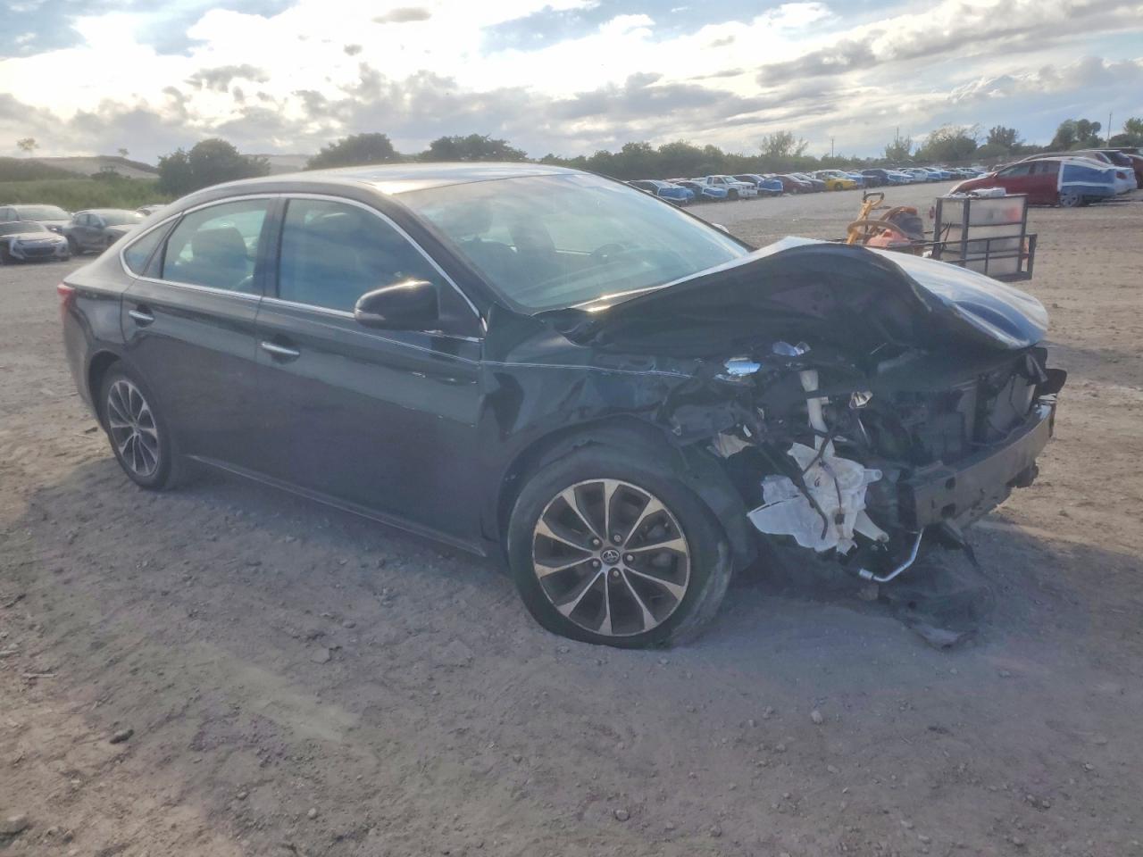 2016 Toyota Avalon Xle - Фото 4
