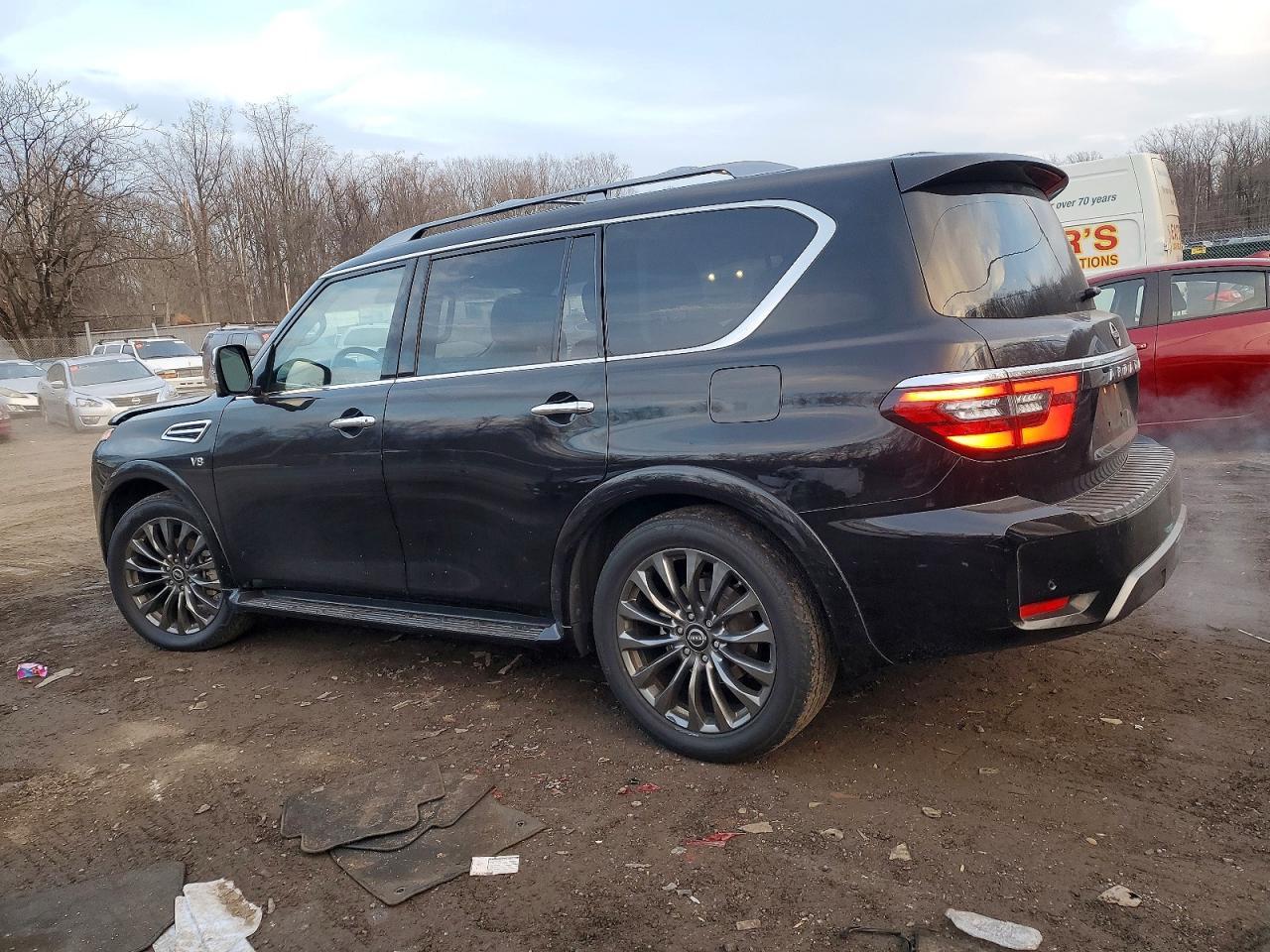 2021 Nissan Armada Platinum - Image 2