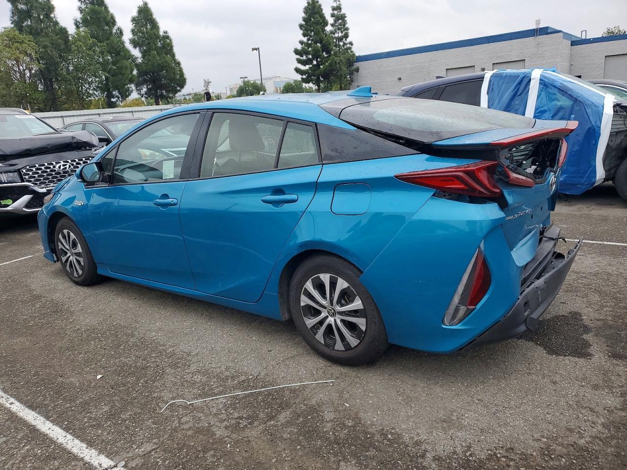 2017 Toyota Prius Prime - Фото 2