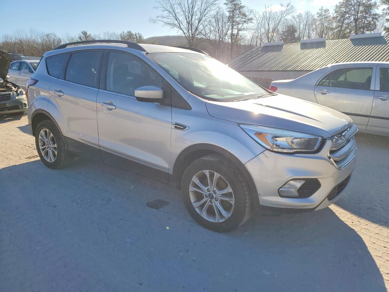 2018 Ford Escape Se - Фото 4