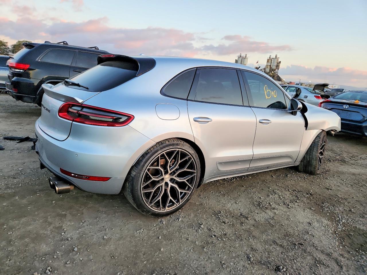 2015 Porsche Macan S - Фото 3