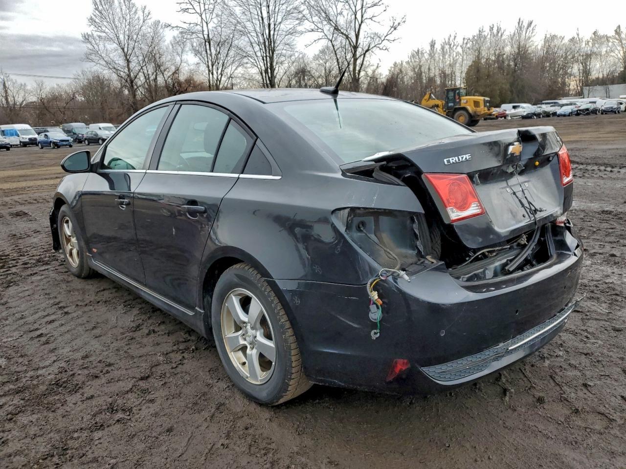 2012 Chevrolet Cruze Lt - Image 2