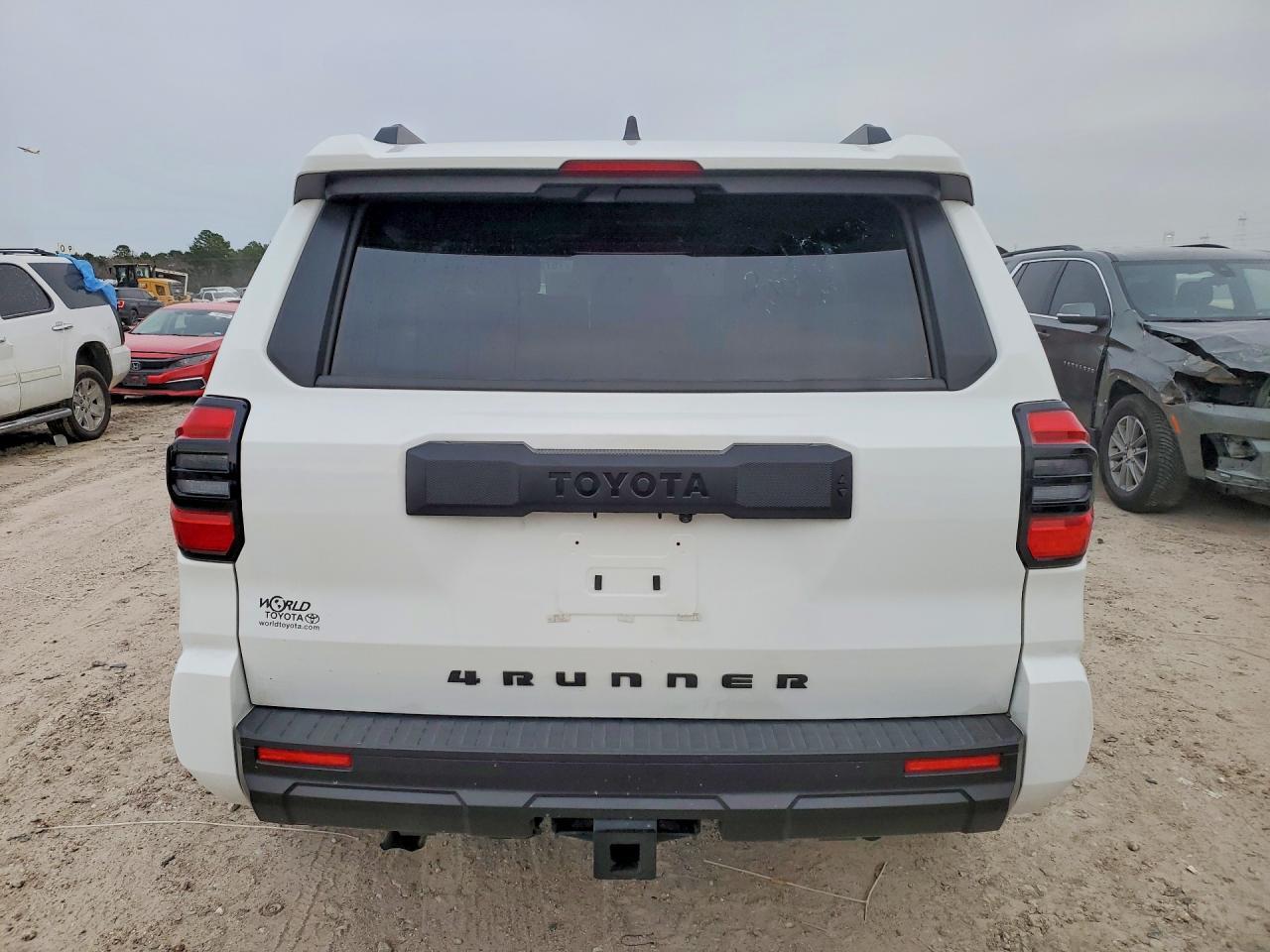 2025 Toyota 4Runner Sr5 - Image 6