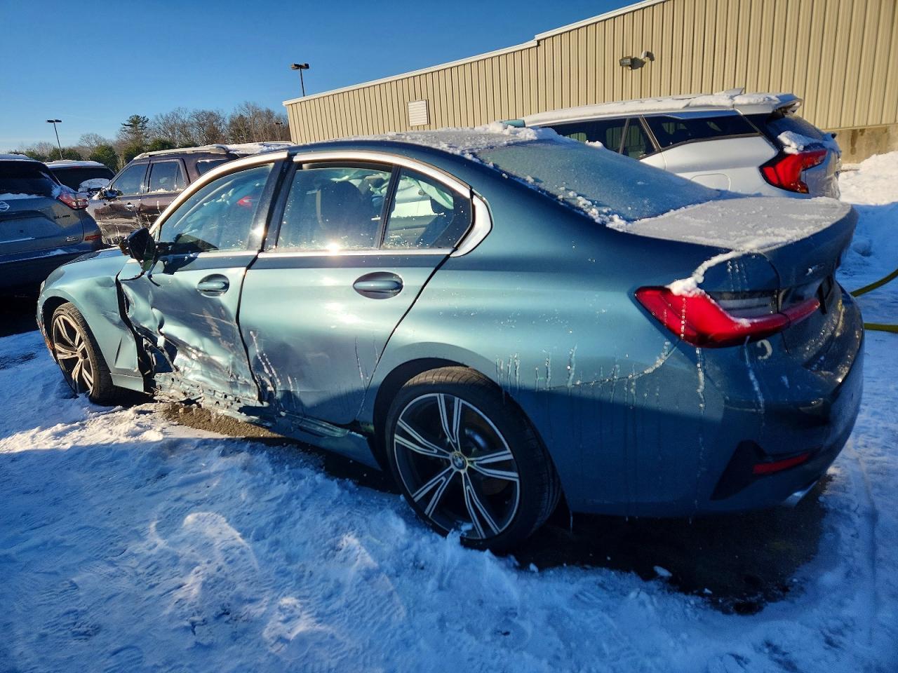 2019 BMW 330Xi - Image 2