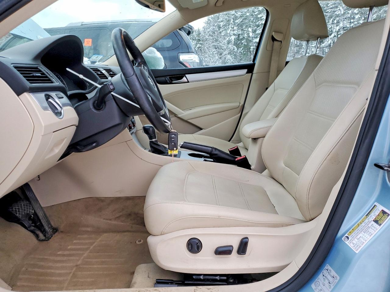 2013 Volkswagen Passat Se - Image 7