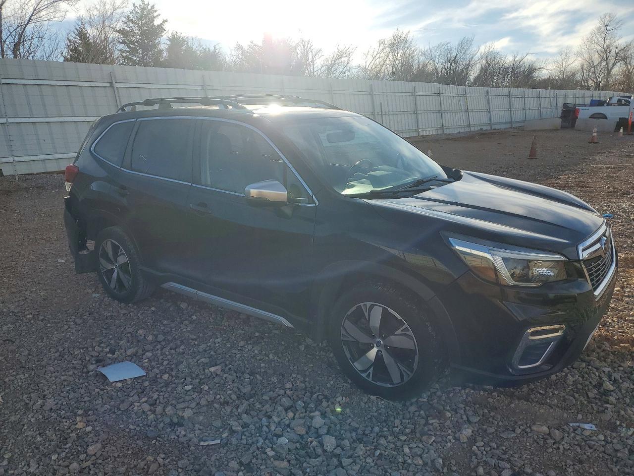 2021 Subaru Forester Touring - Фото 4