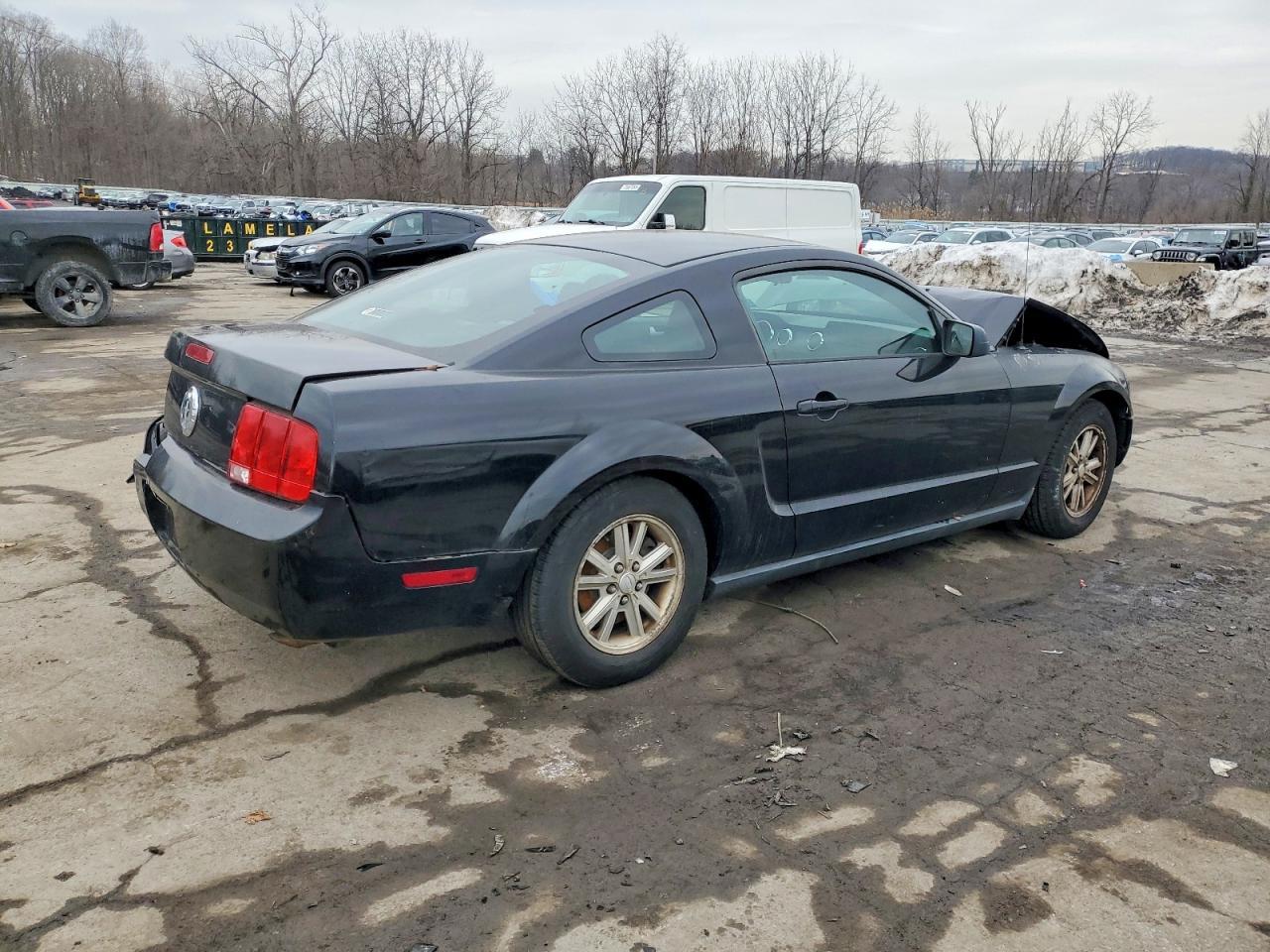 2008 Ford Mustang - Image 3