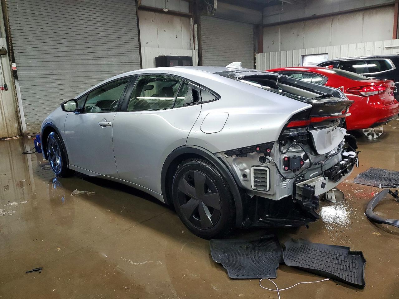 2024 Toyota Prius Le - Image 2