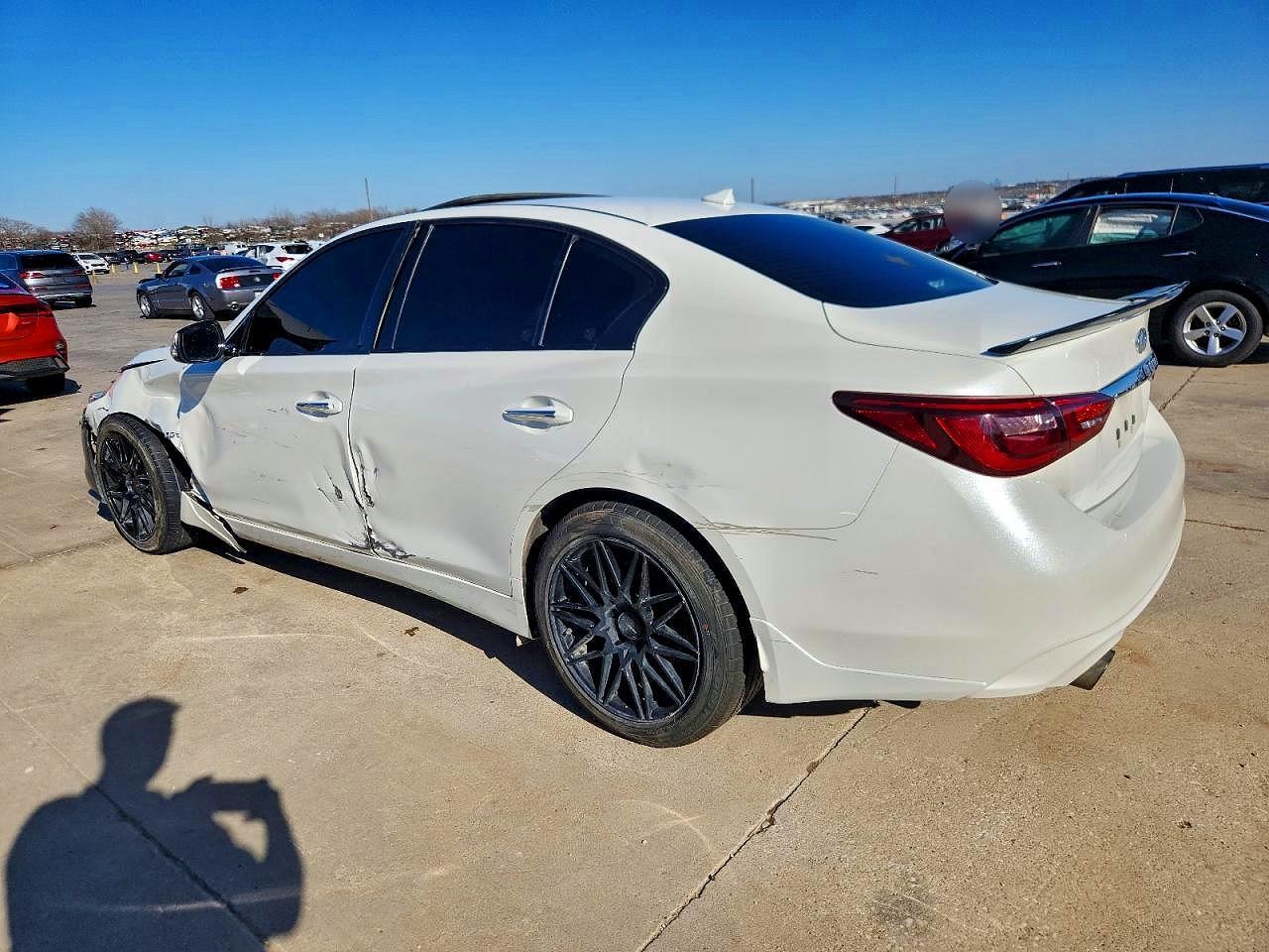 2018 Infiniti Q50 3.0T Luxe - Image 2