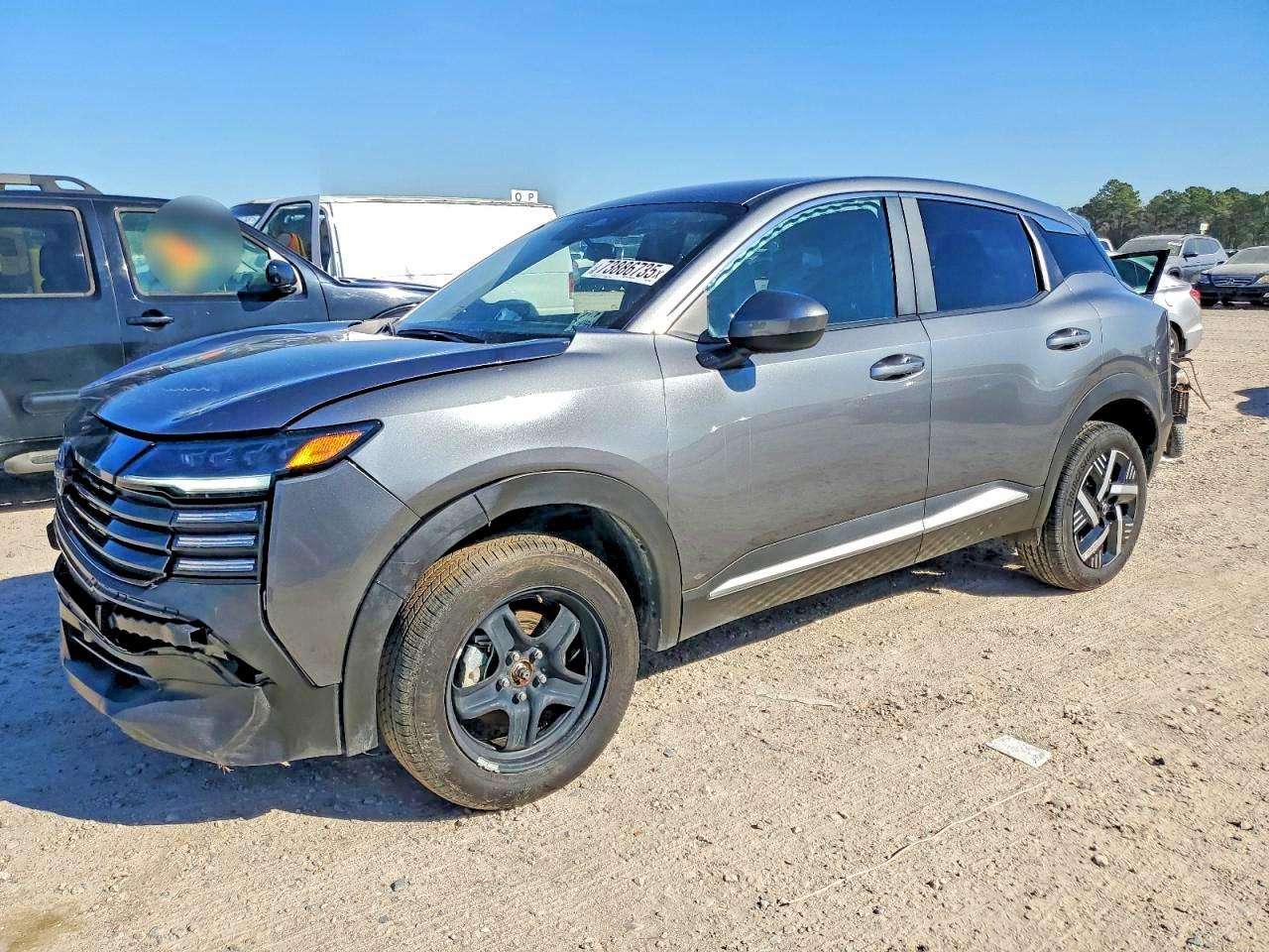 2025 Nissan Kicks Sv