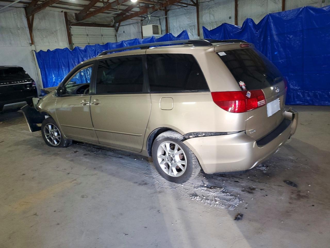 2004 Toyota Sienna Le - Фото 2