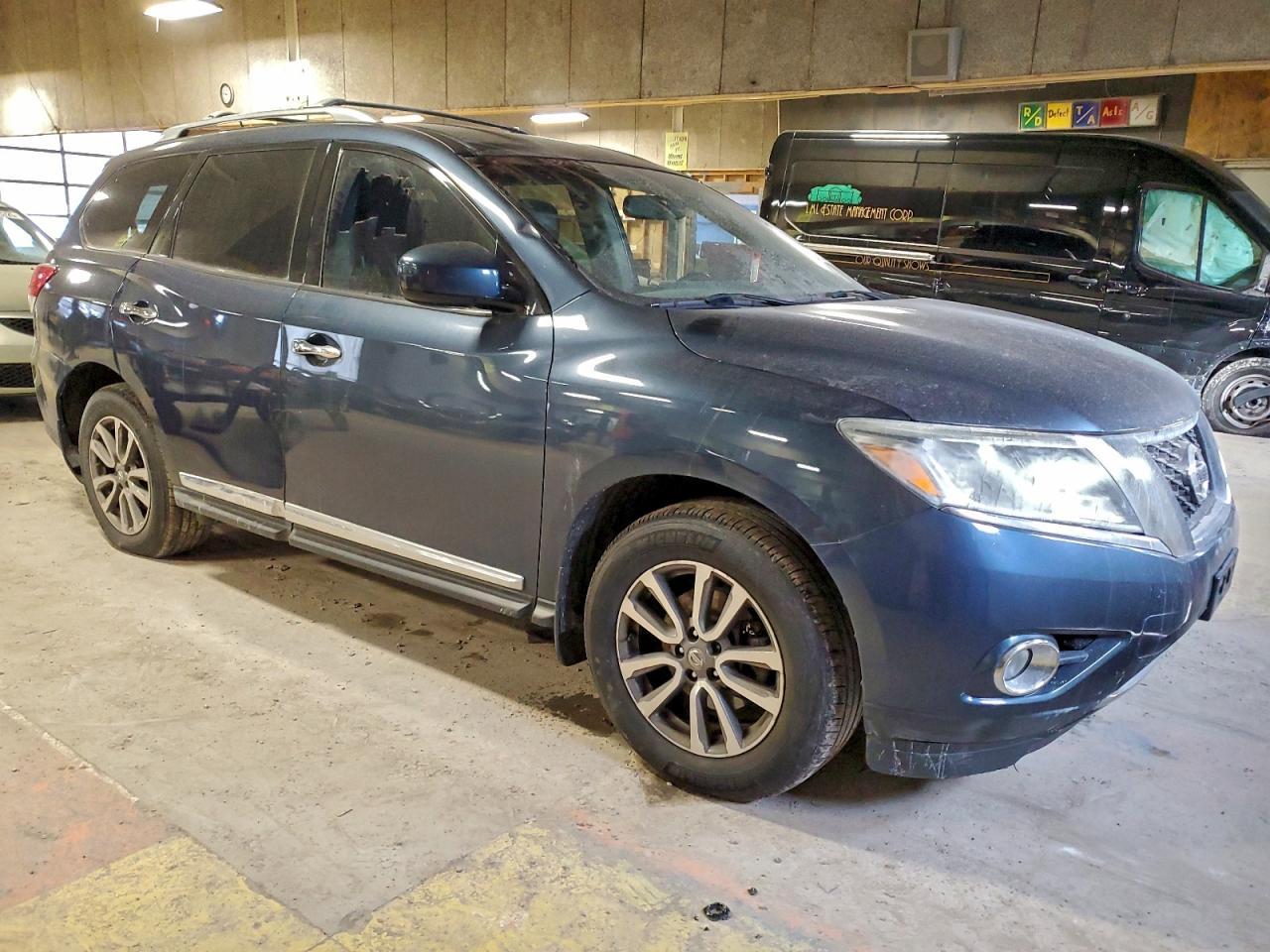 2016 Nissan Pathfinder S - Фото 4