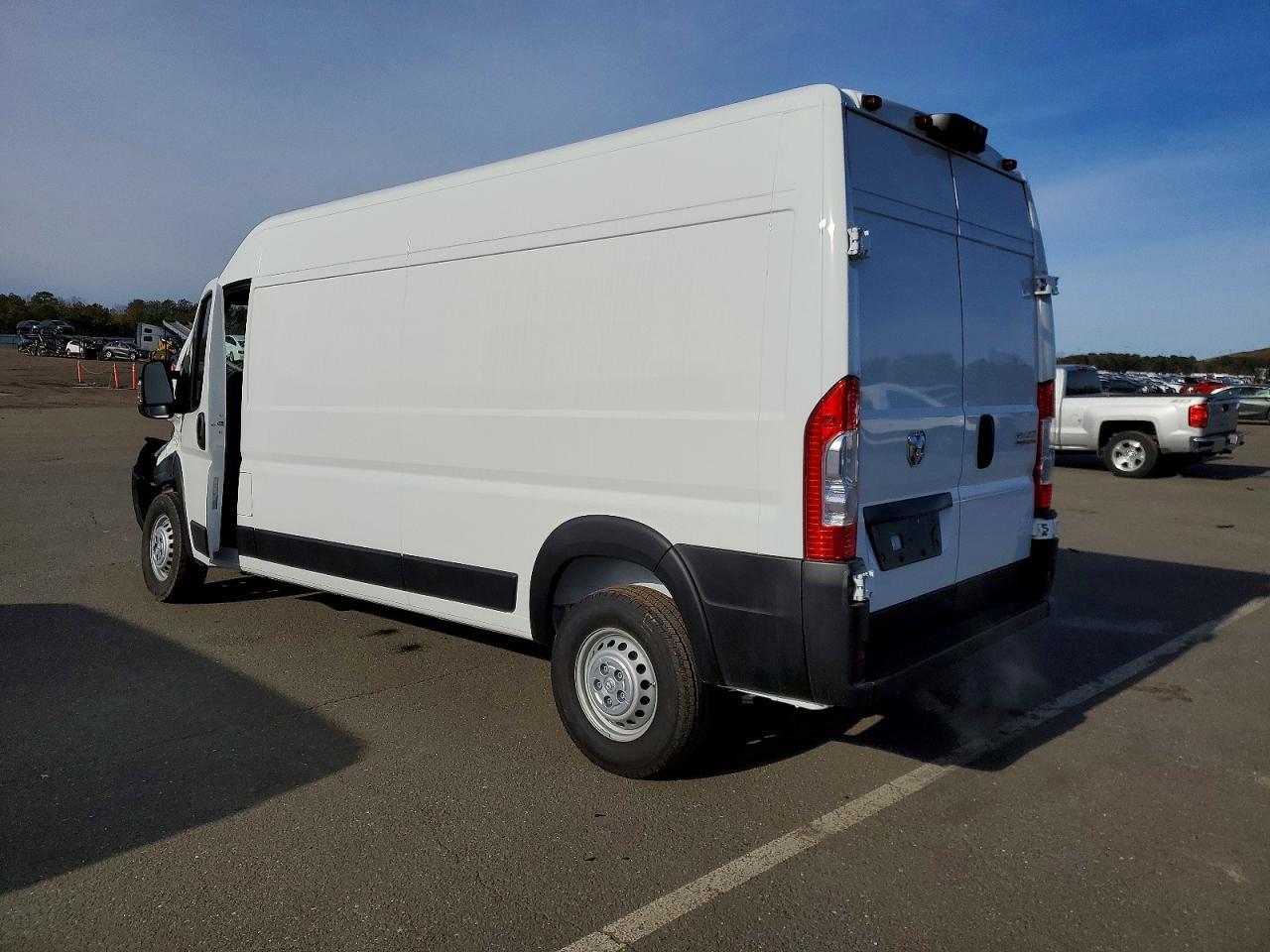 2025 Ram Promaster 2500 Delivery Van - Фото 2
