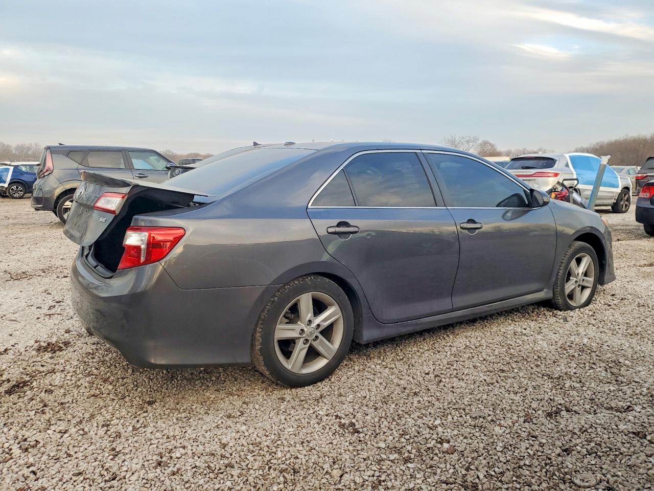 2012 Toyota Camry - Image 3